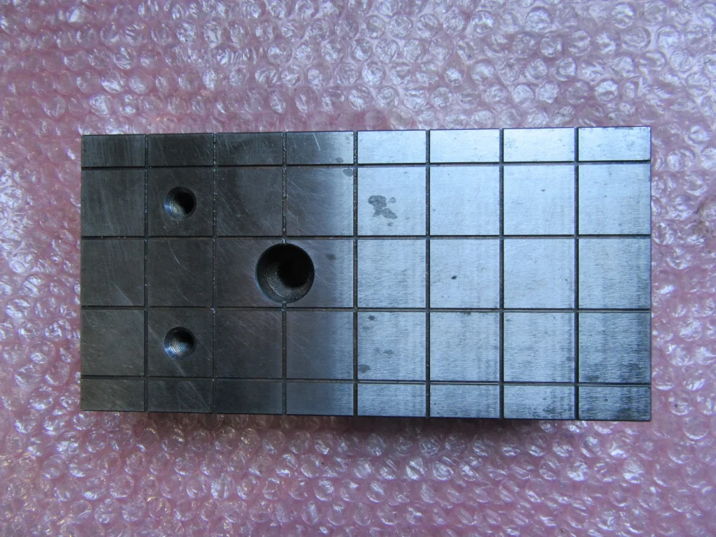 ブロックプレート TJ250051