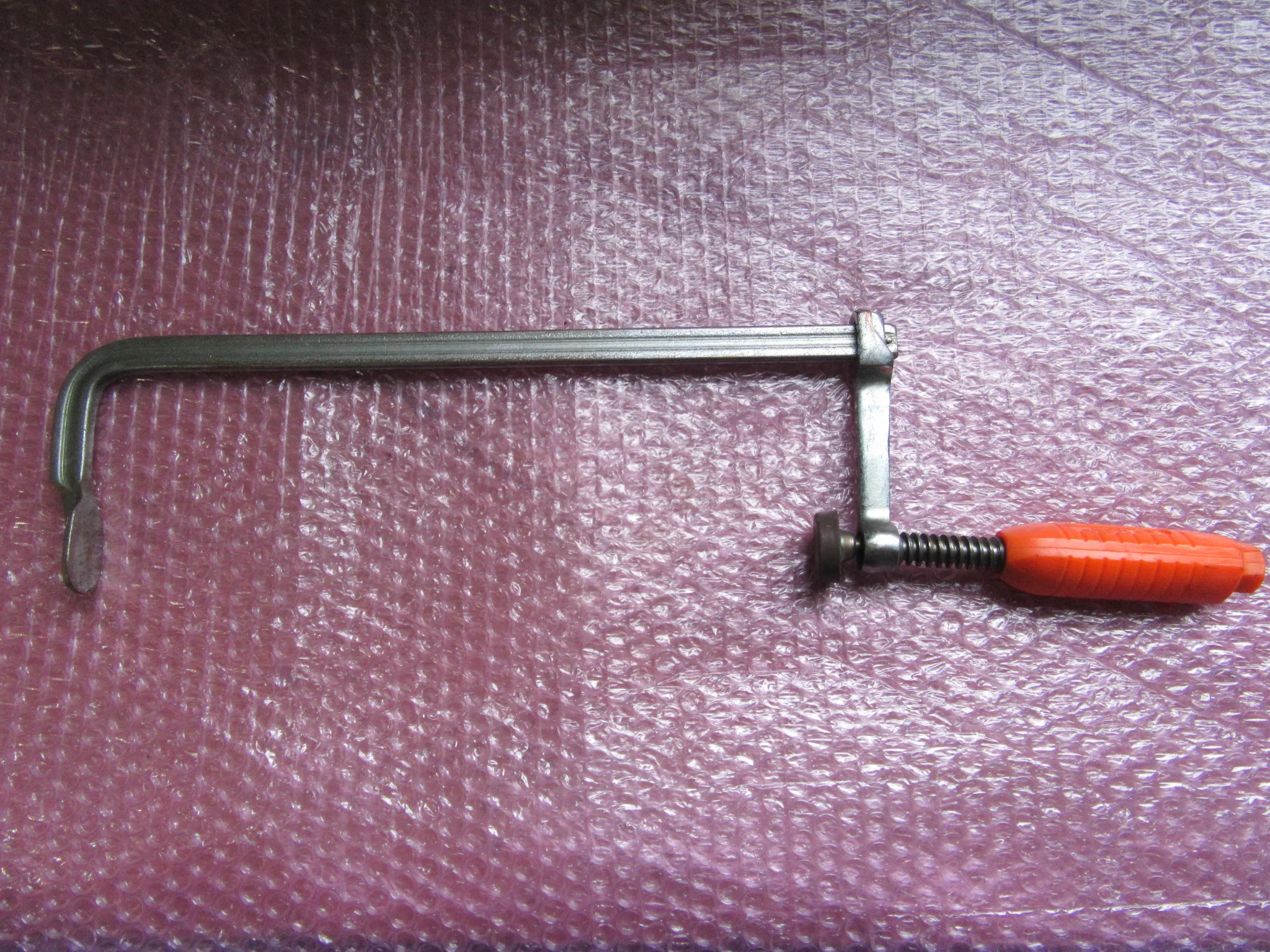 L型クランプ TJ250239