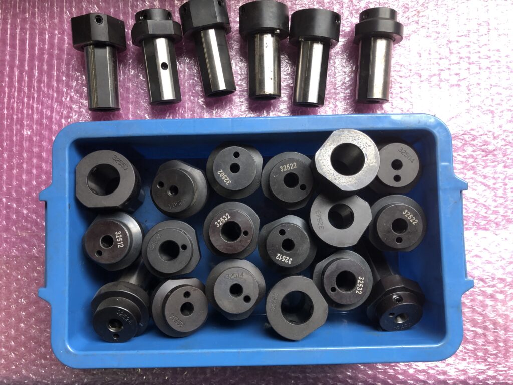 (切削工具のホルダー1山)FV