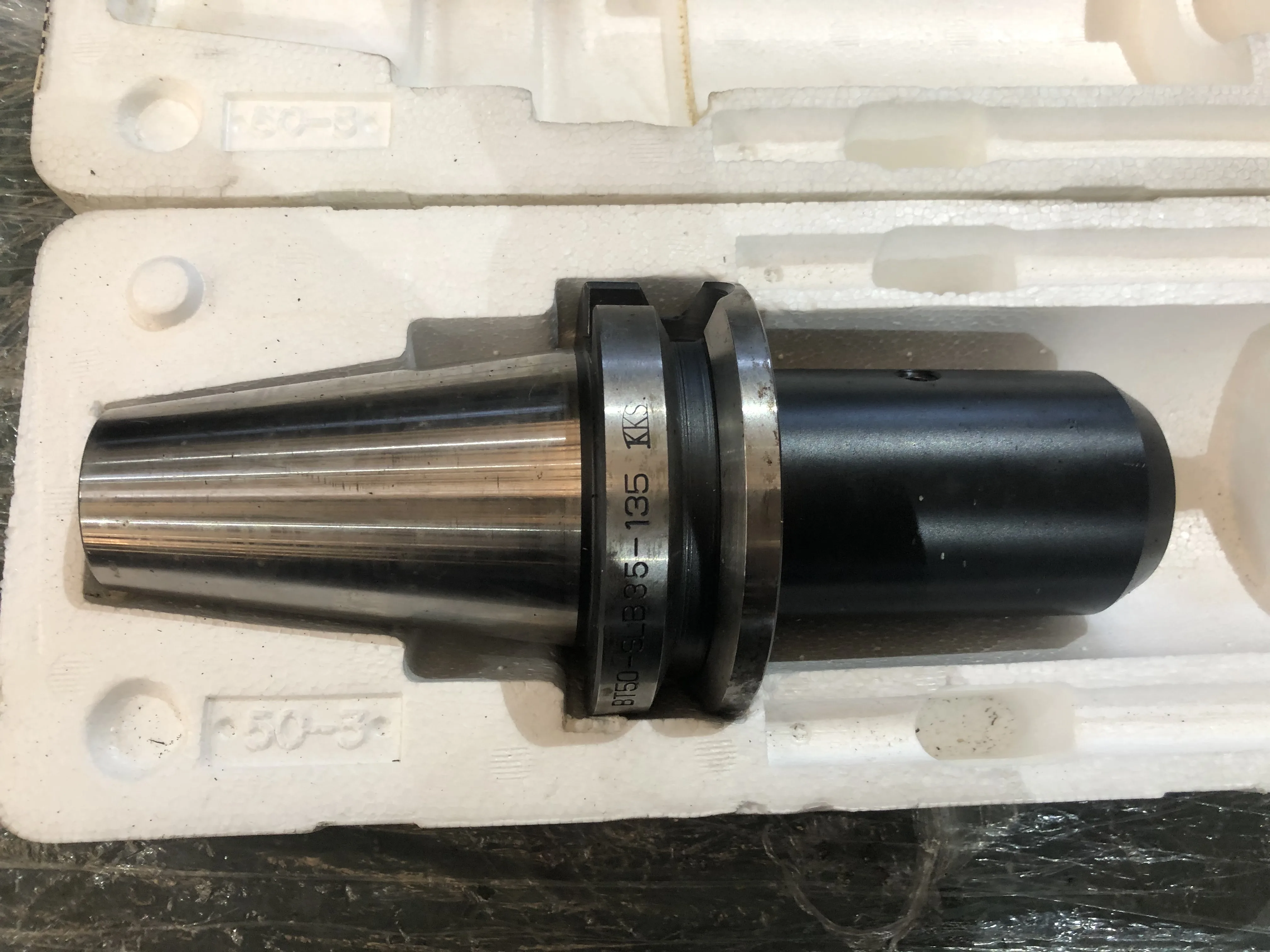 黒田精工 KKS BT50 BT50-SLB35-135 / KURODA PRECISION INDUSTRIES BT50 Side Lock Holder BT50-SLB35-135