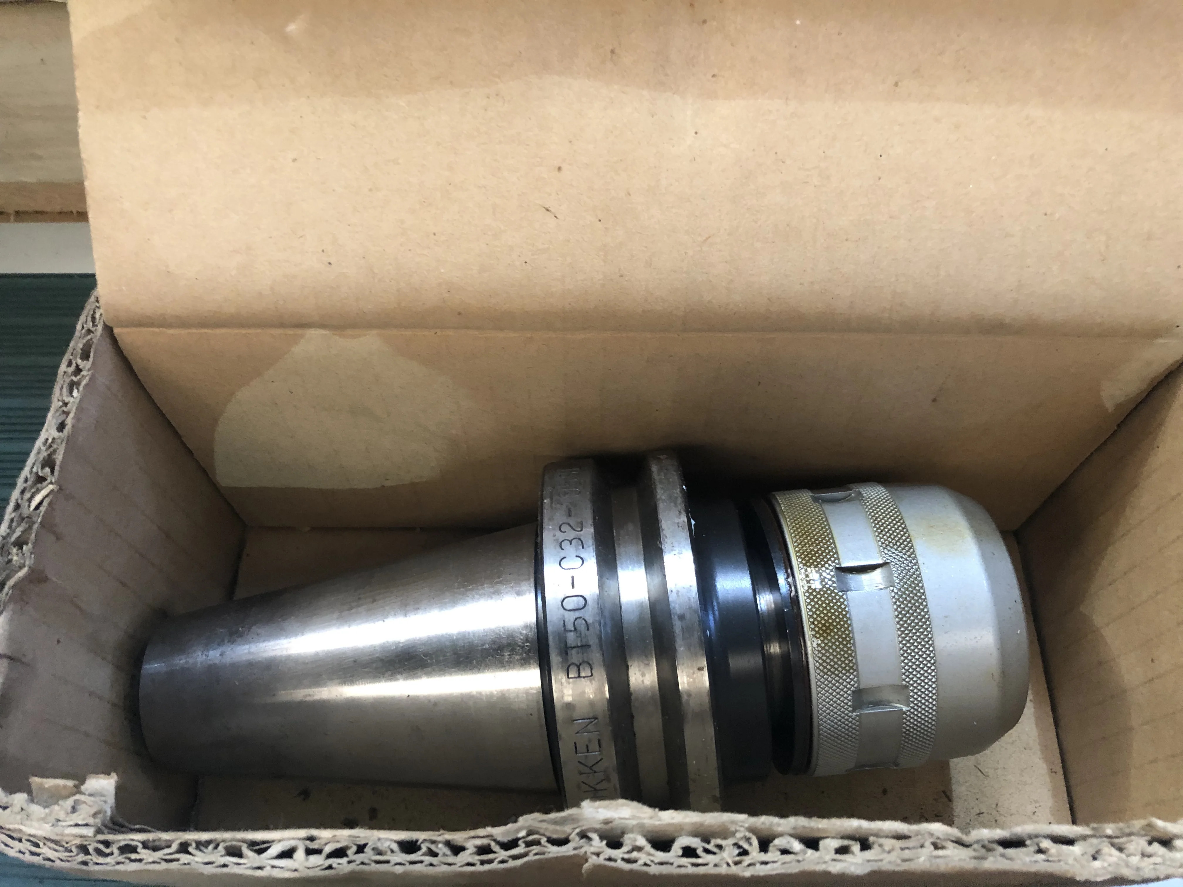 日研工作所 BT50 BT50-C32-105SL / NIKKEN KOSAKUSHO WORKS BT50 Milling Chuck BT50-C32-105SL