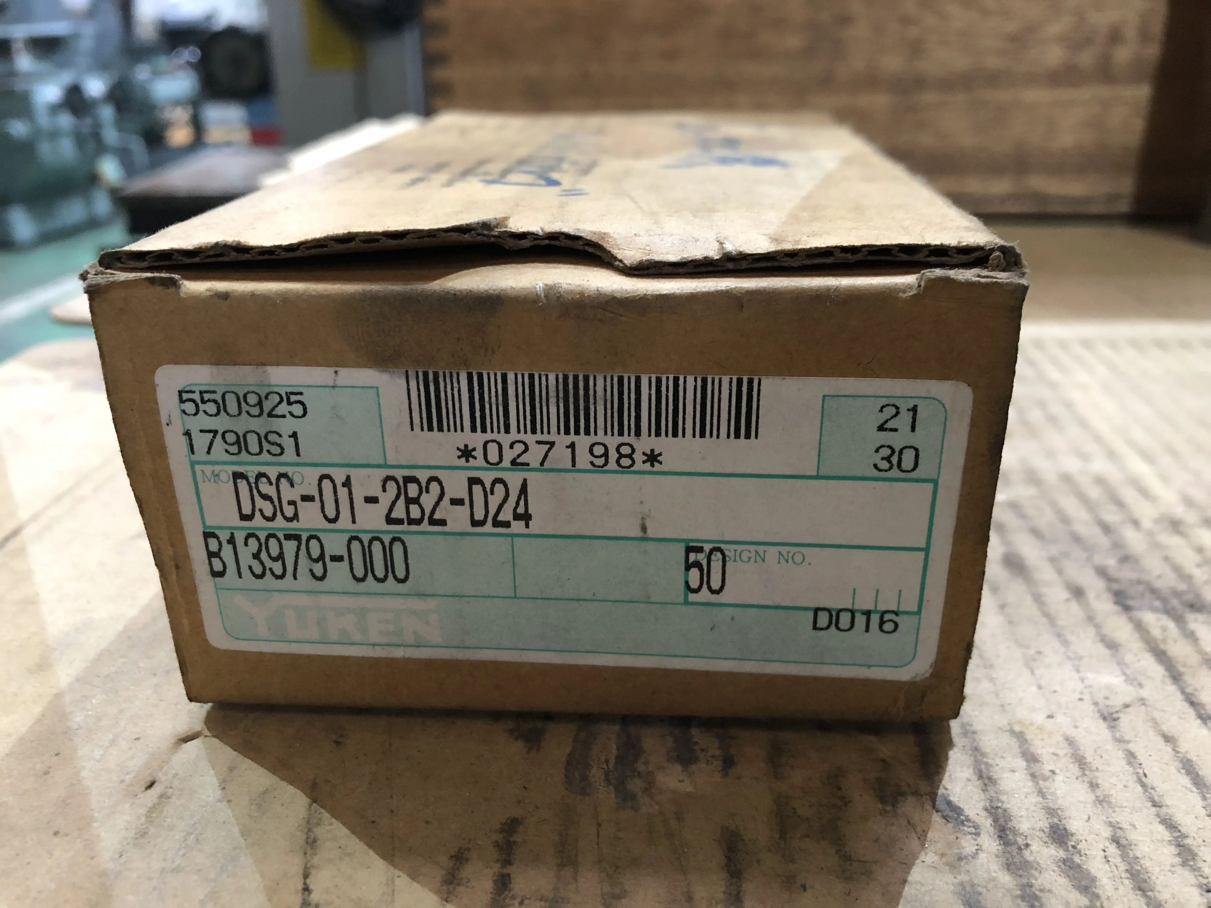 油研工業 DSG-01シリーズ電磁切換弁 DSG-01-2B2-D24-50 / YUKEN KOUGYO DSG-01 Series Solenoid Directional Control Valve DSG-01-2B2-D24-50 TM220008