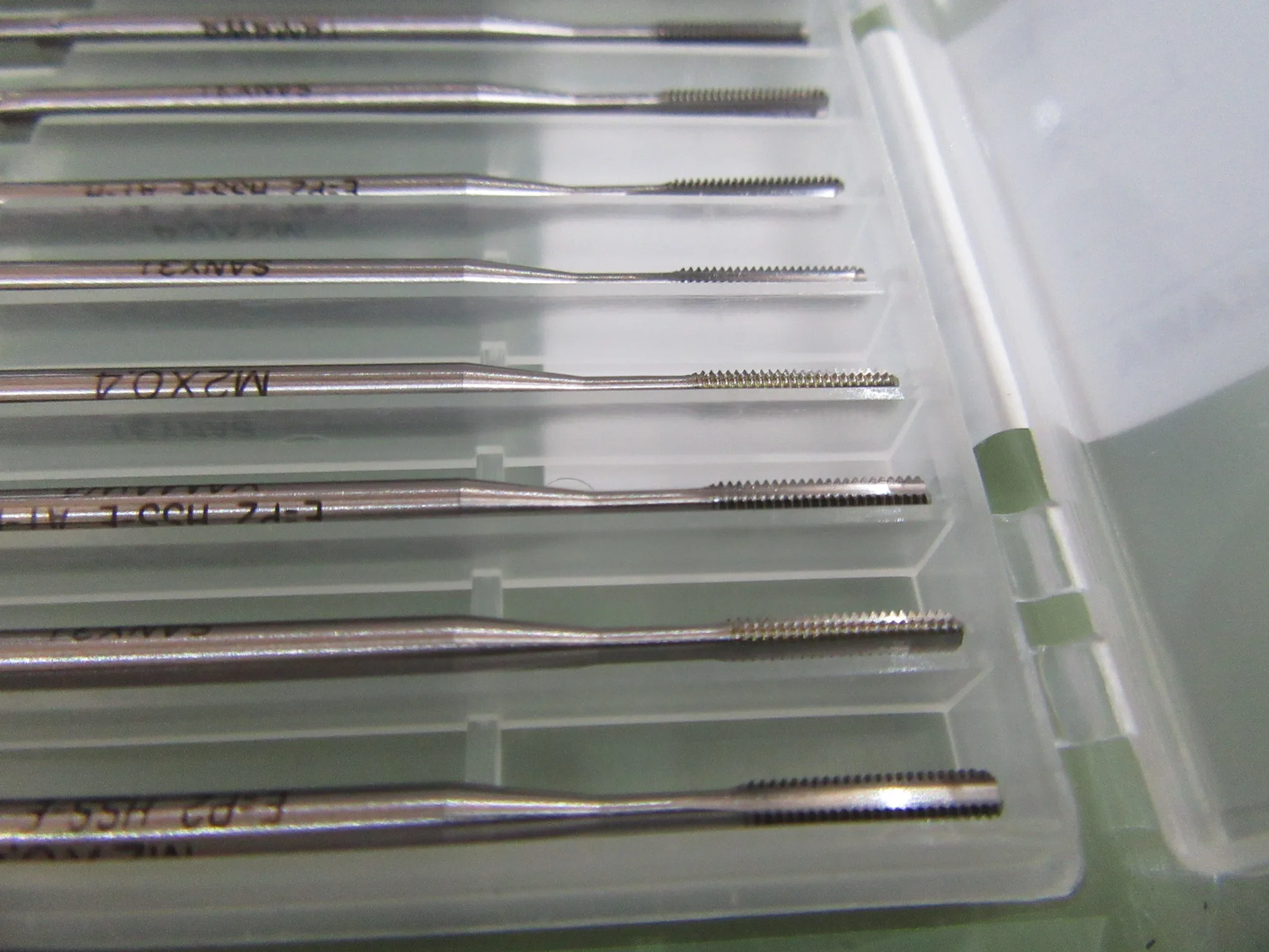 彌満和製作所 YAMAWA タップ M2.X0.4(0.7P) / YAMAWA MFG Hand Tap M2.X0.4(0.7P) TM220100