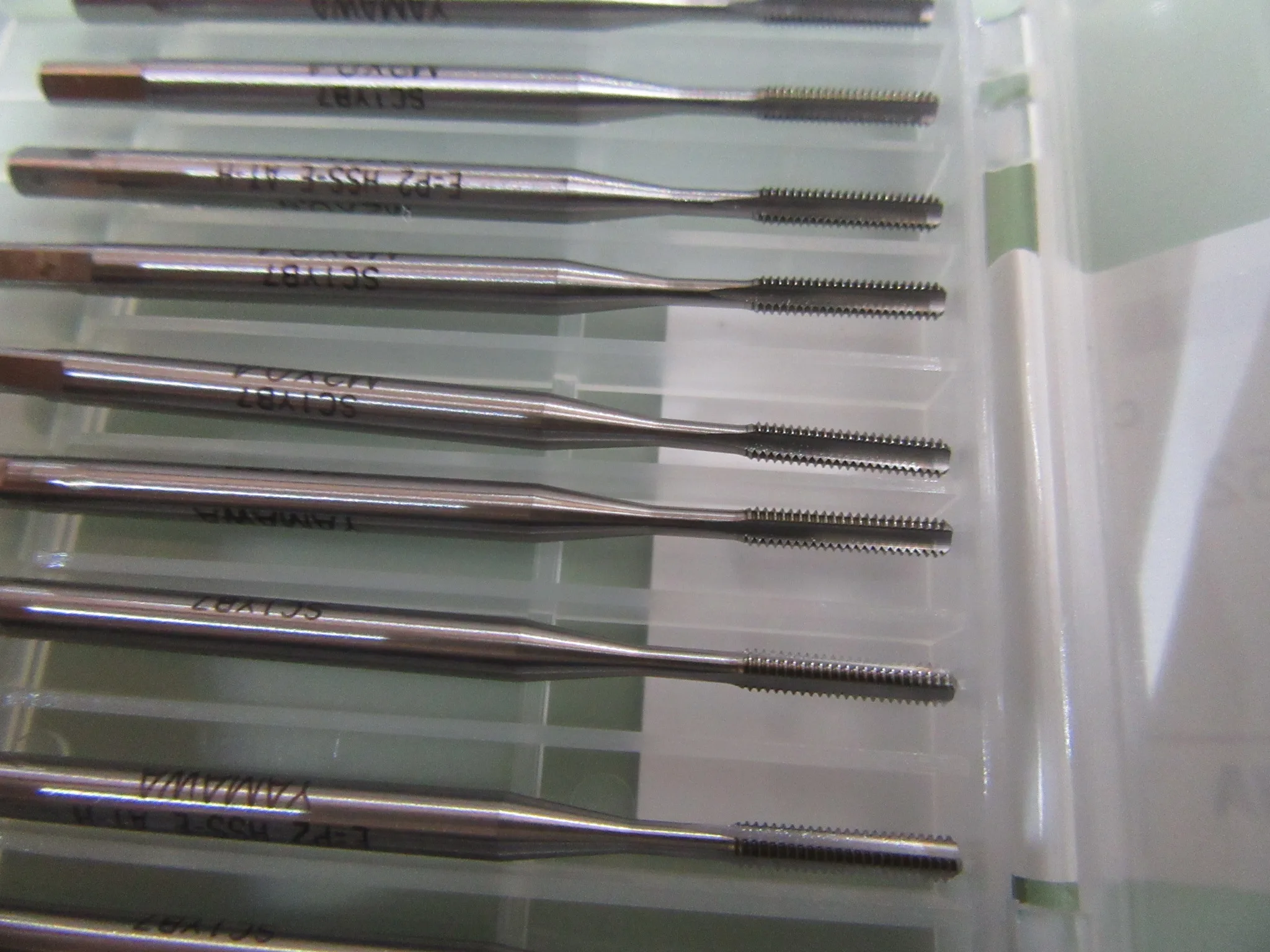 彌満和製作所 YAMAWA タップ M2.X0.4(0.7P) / YAMAWA MFG Hand Tap M2.X0.4(0.7P) TM220102