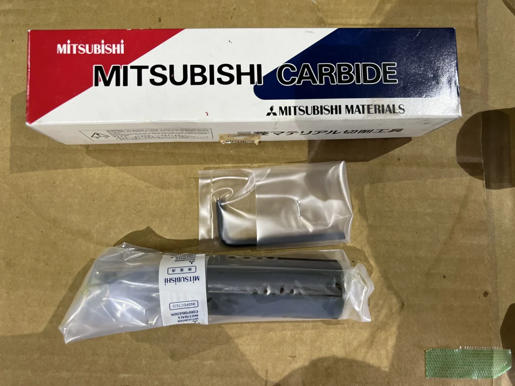 三菱マテリアル スローアウェイエンドミル T42548206P-MASTER / MITSUBISHI MATERIALS Indexable End Mill T42548206P-MASTER TM220128