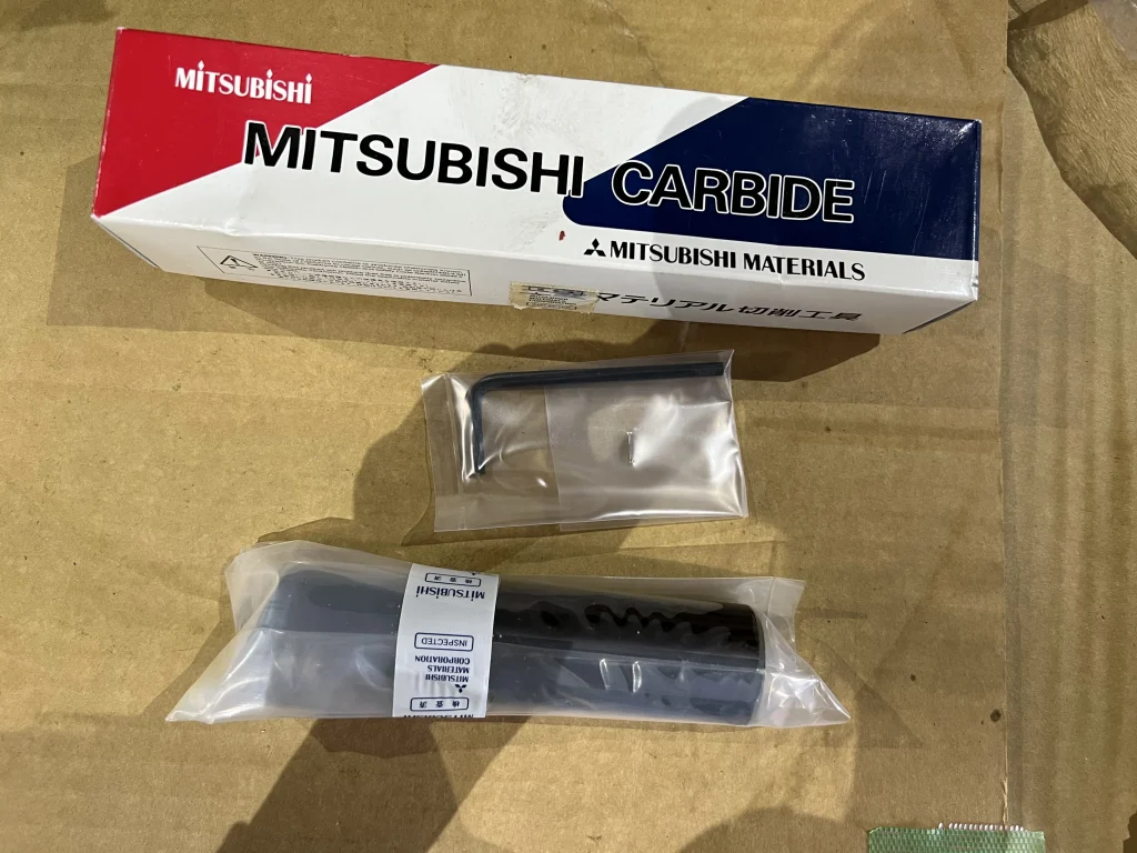 三菱マテリアル スローアウェイエンドミル T42548206P-MASTER / MITSUBISHI MATERIALS Indexable End Mill T42548206P-MASTER TM220129