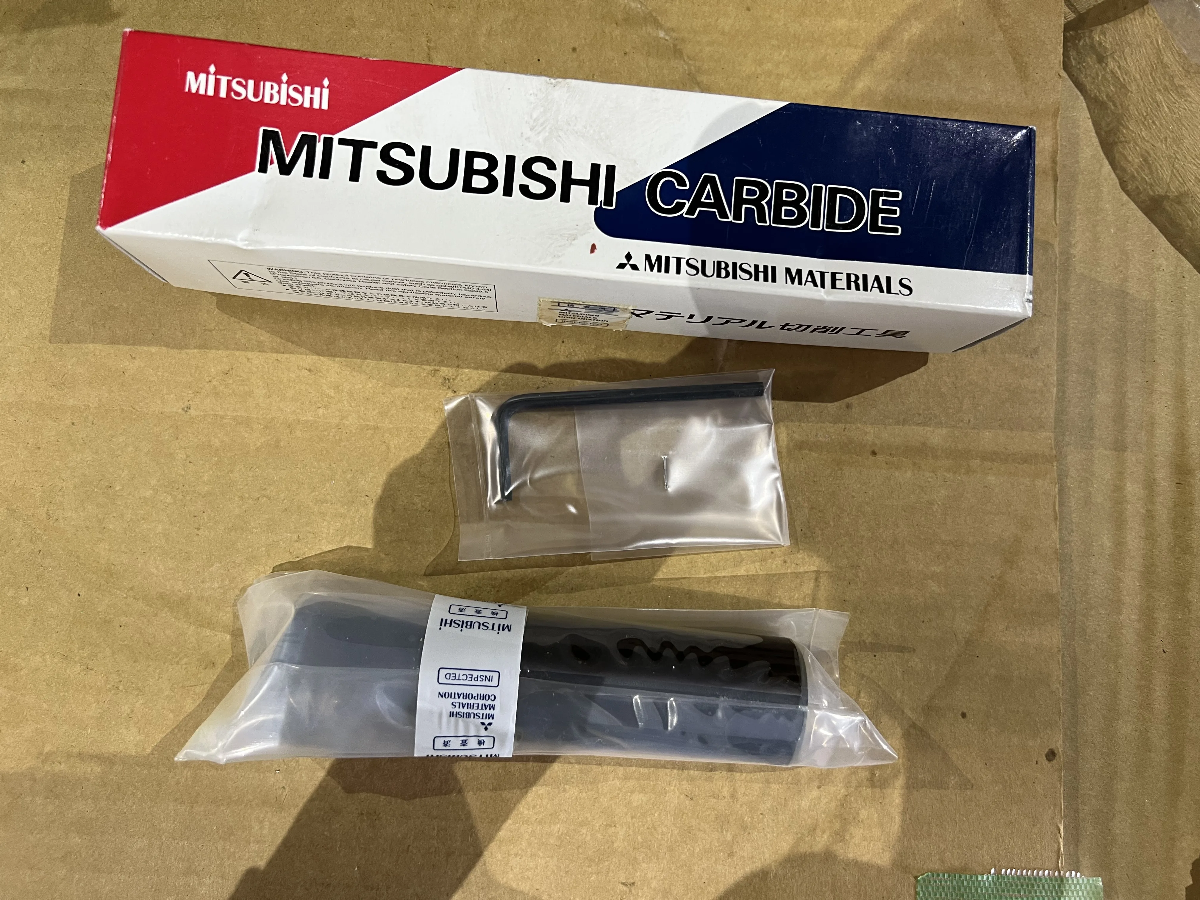 三菱マテリアル スローアウェイエンドミル T42548206P-MASTER / MITSUBISHI MATERIALS Indexable End Mill T42548206P-MASTER TM220129