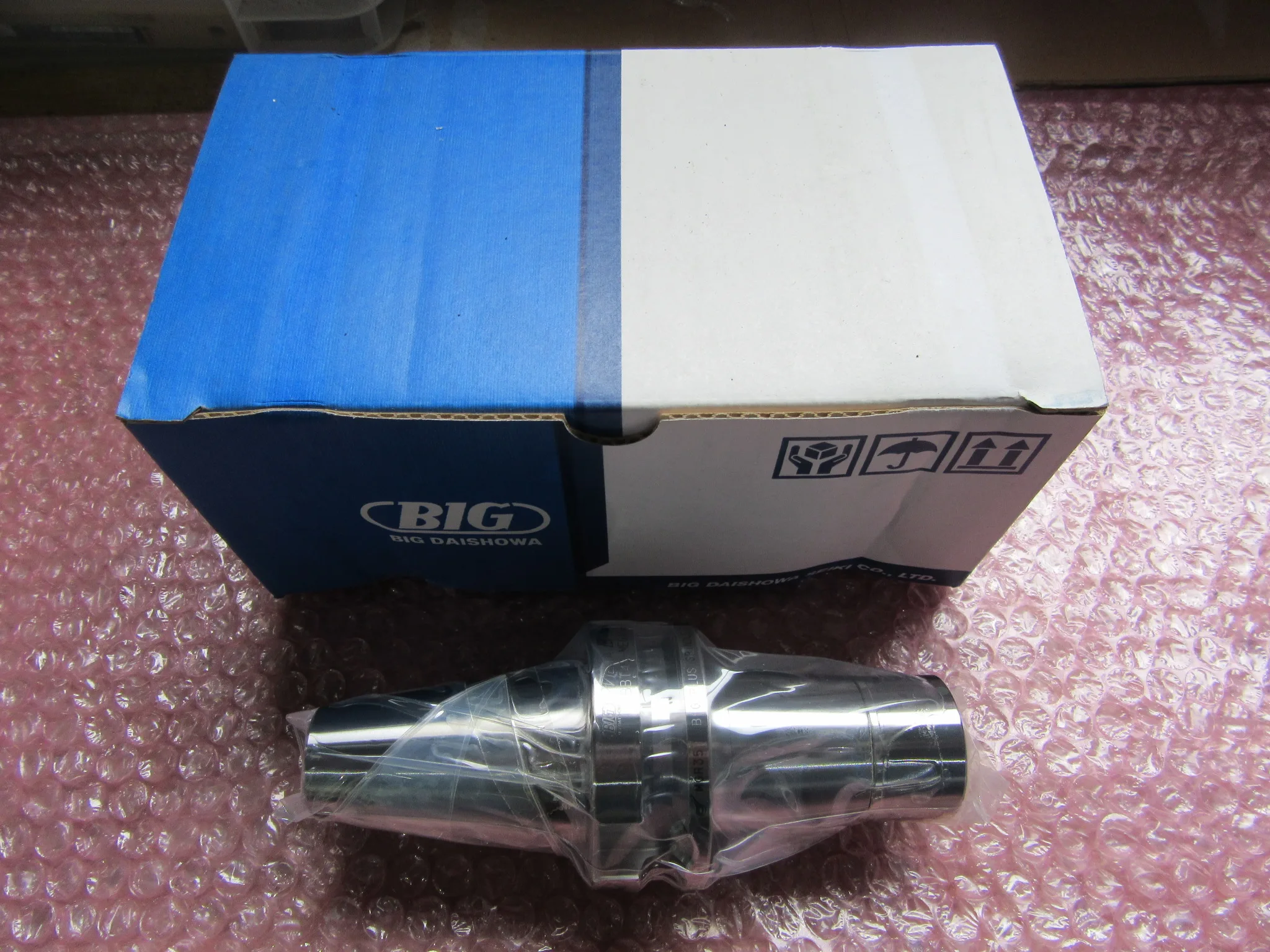 大昭和精機 BIG BBT40 メガEチャック BBT40-MEGA10E-90 / BIG DAISHOWA BBT40-MEGA10E-90 TM240076