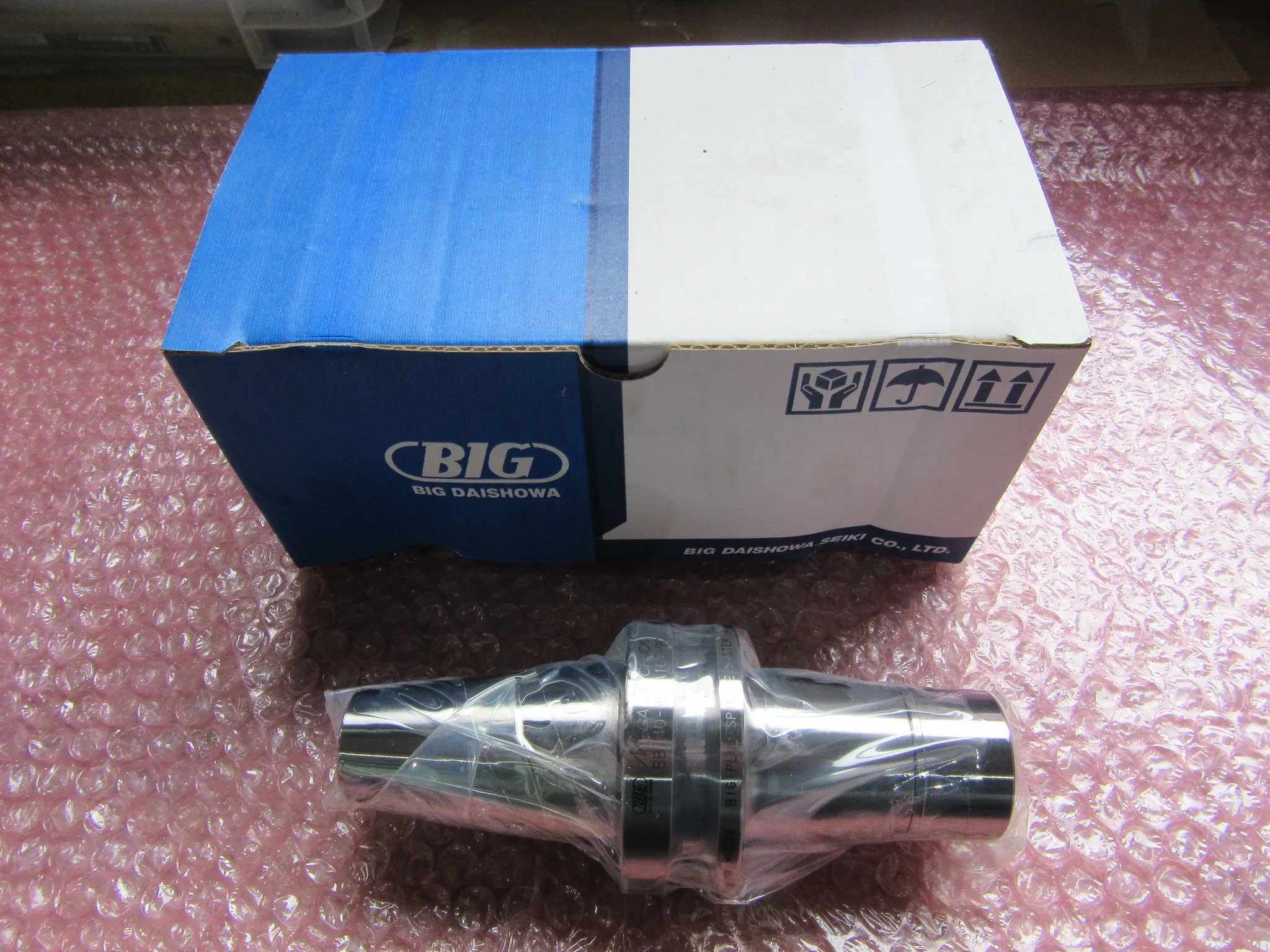 大昭和精機 BIG BBT40 メガEチャック BBT40-MEGA10E-90 / BIG DAISHOWA BBT40-MEGA10E-90 TM240077