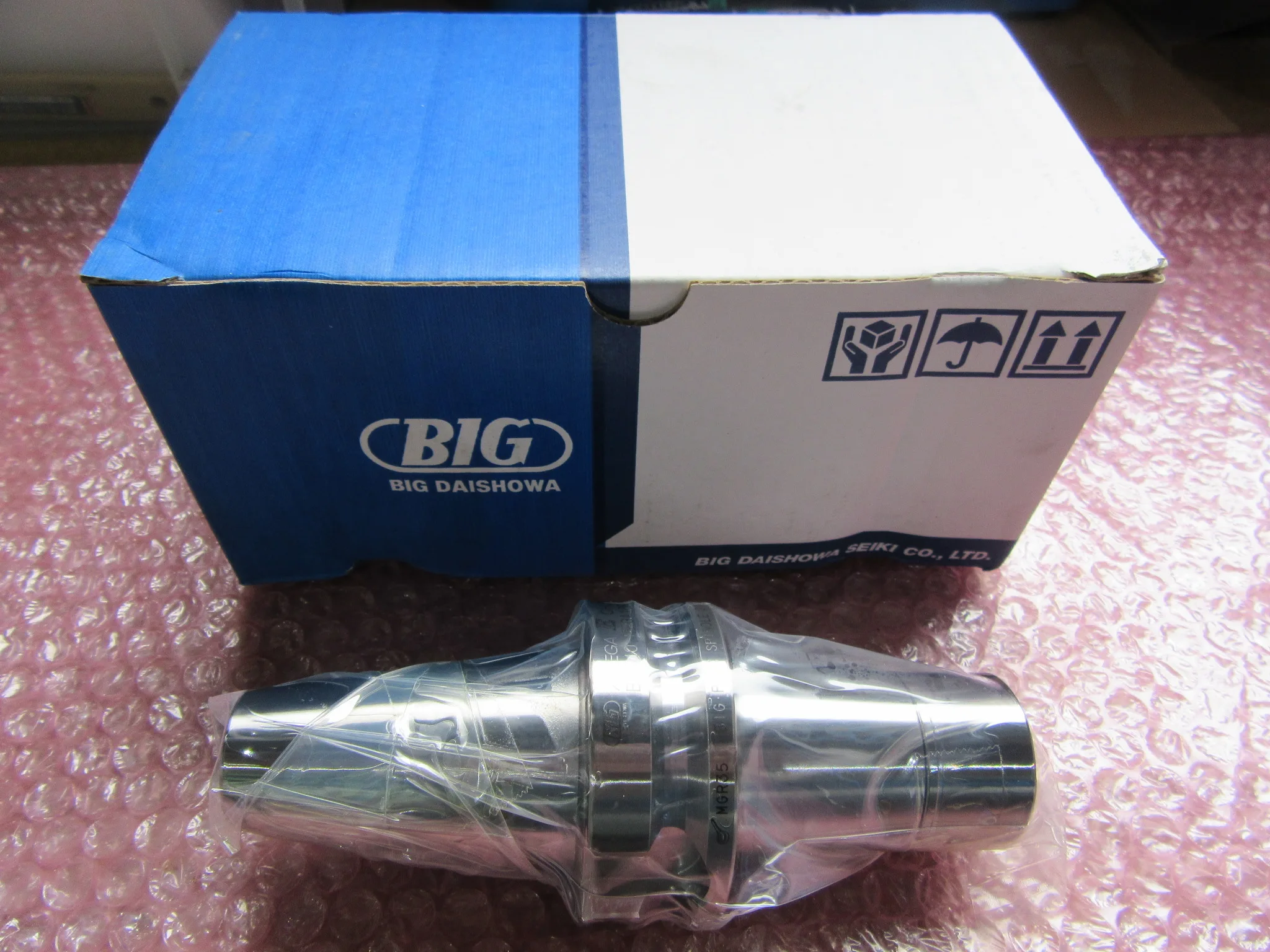 大昭和精機 BIG BBT40 メガEチャック BBT40-MEGA10E-90 / BIG DAISHOWA BBT40-MEGA10E-90 TM240078