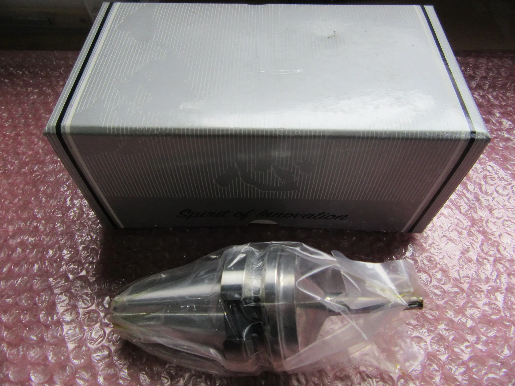 日研工作所 NBT40 メジャードリーム正宗焼きばめホルダ NBT40-MDMS4S-90 / NIKKEN KOSAKUSHO WORKS NBT40-MDMS4S-90 TM240082