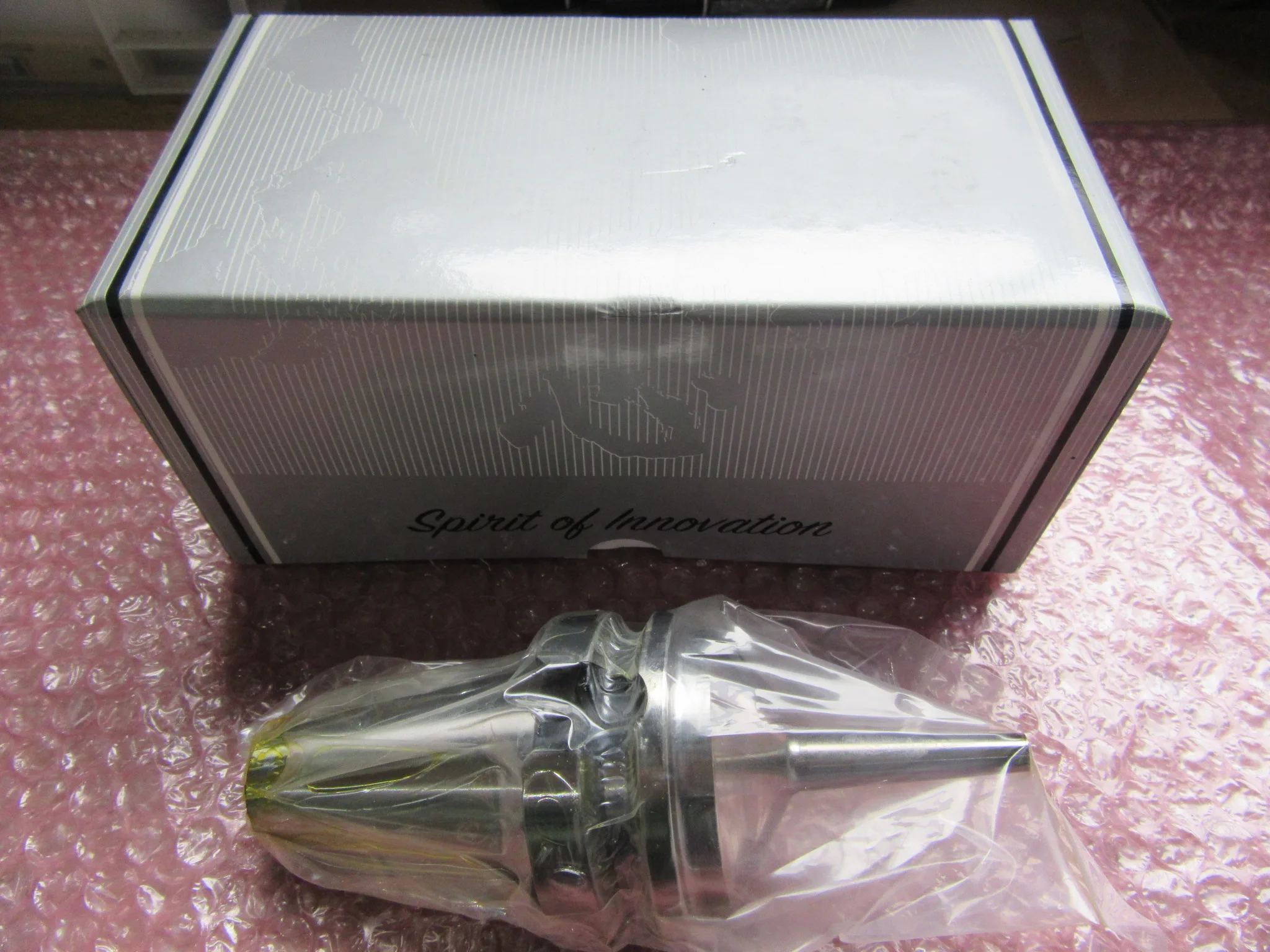 日研工作所 NBT40 メジャードリーム正宗焼きばめホルダ NBT40-MDMS4S-90 / NIKKEN KOSAKUSHO WORKS NBT40-MDMS4S-90 TM240083