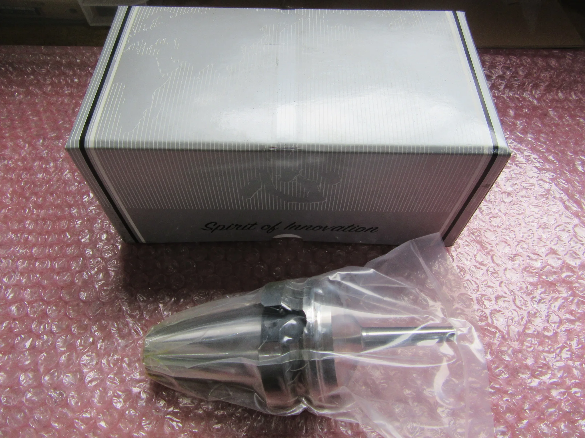 日研工作所 NBT40 メジャードリーム正宗焼きばめホルダ NBT40-MDMS4S-90 / NIKKEN KOSAKUSHO WORKS NBT40-MDMS4S-90 TM240084