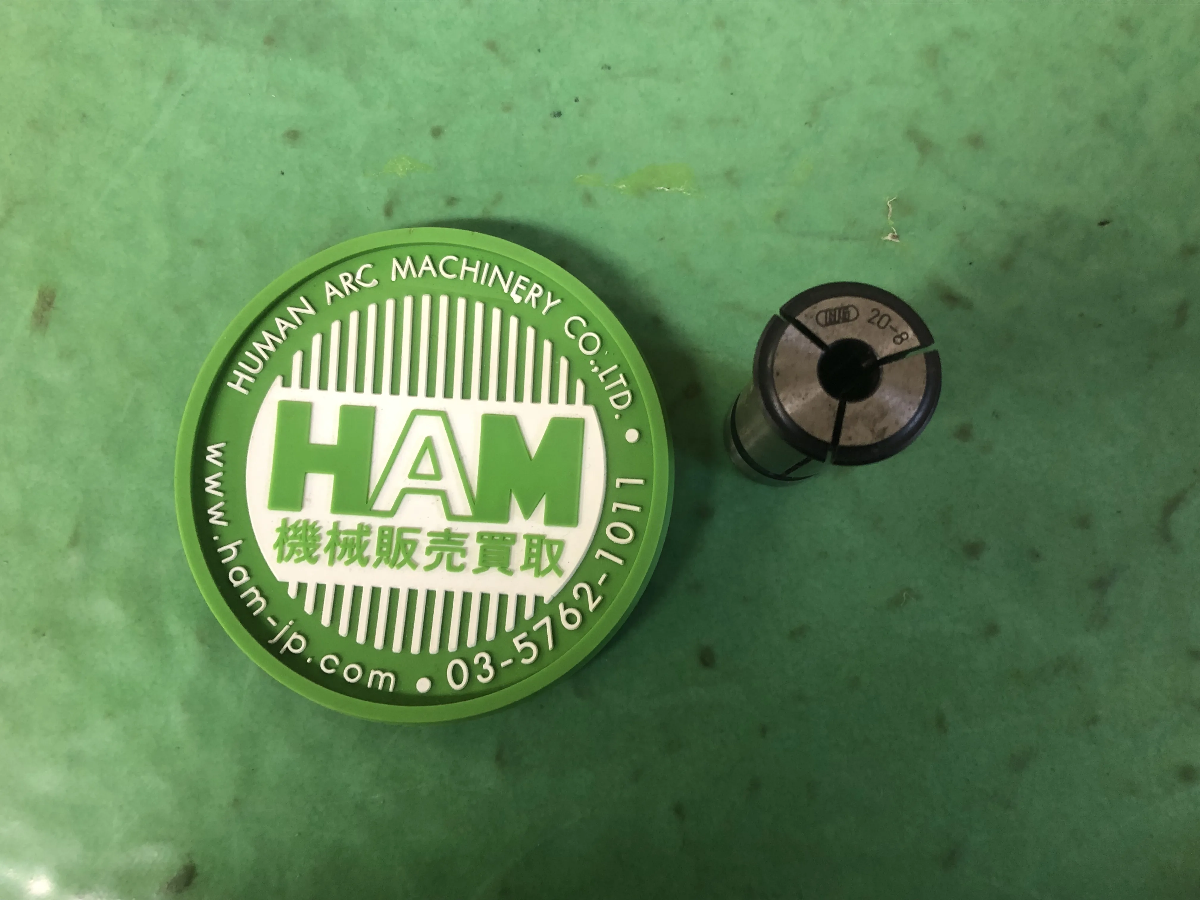 大昭和精機 BIG ストレートコレット 20-8（外径φ20 内径φ8） / BIG DAISHOWA Straight Collet 20-8（外径φ20 内径φ8） TN230039