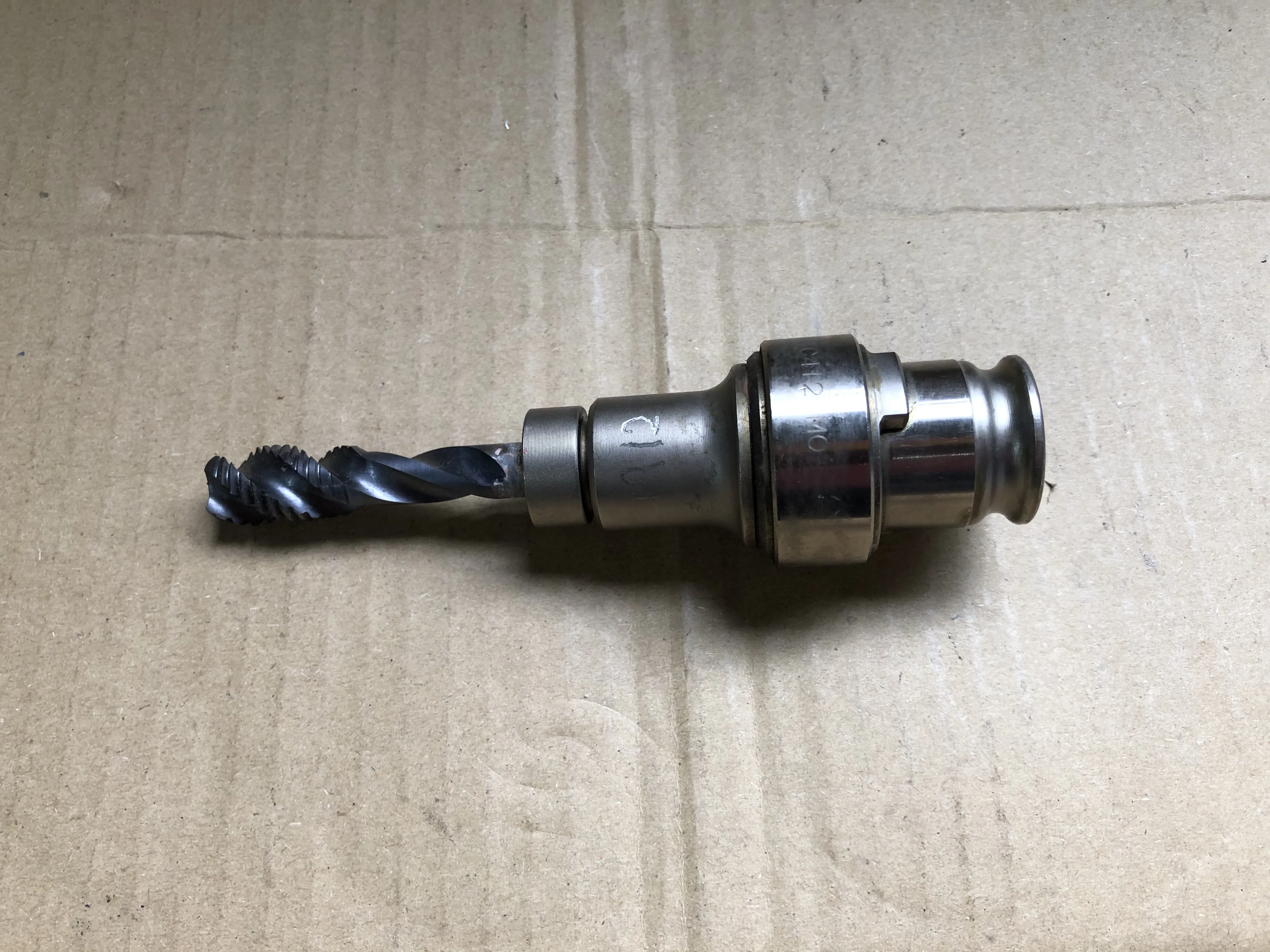 カトウ工機 タップコレット TC412 M12 / KATO MFG KATO TAPPER TC412 M12 TN250166