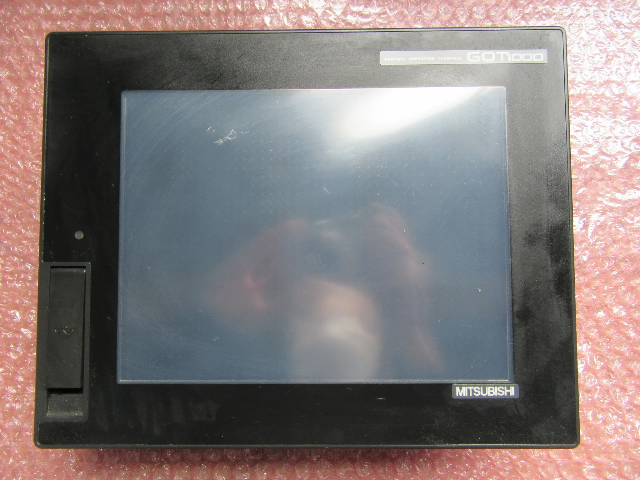 三菱マテリアル タッチパネル GOT1000(GT1665M-VTBA) / MITSUBISHI MATERIALS Touch Panel GOT1000(GT1665M-VTBA) TP230007