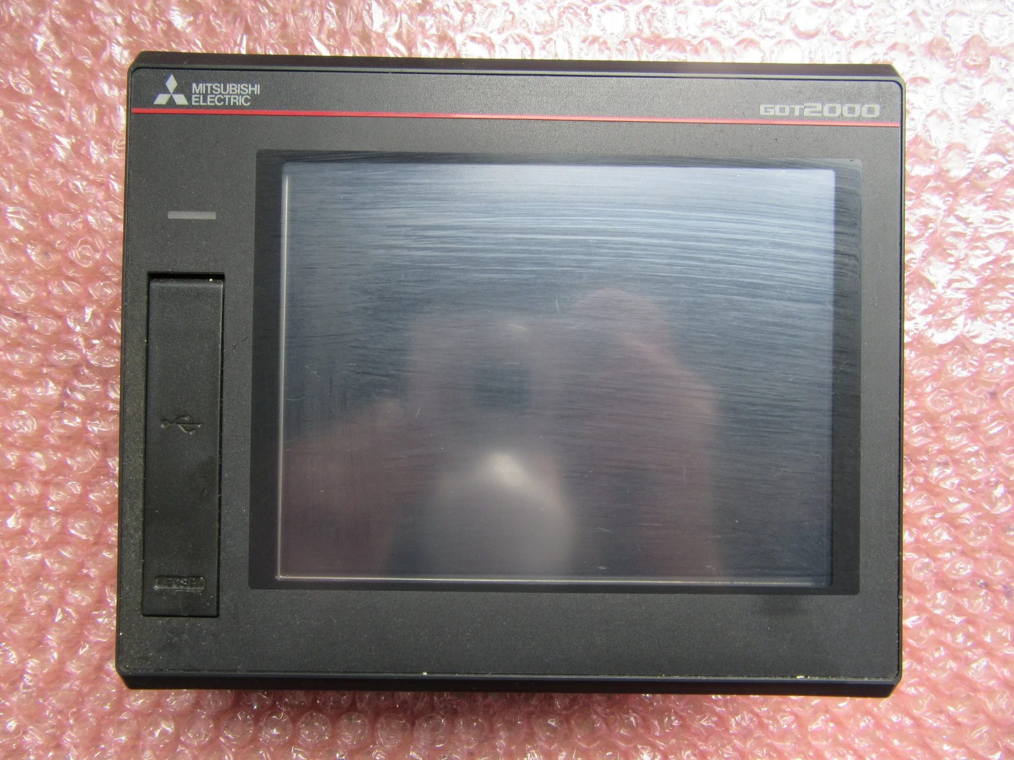 三菱マテリアル タッチパネル GOT2000(GT2705-VTBD) / MITSUBISHI MATERIALS Touch Panel GOT2000(GT2705-VTBD) TP230015