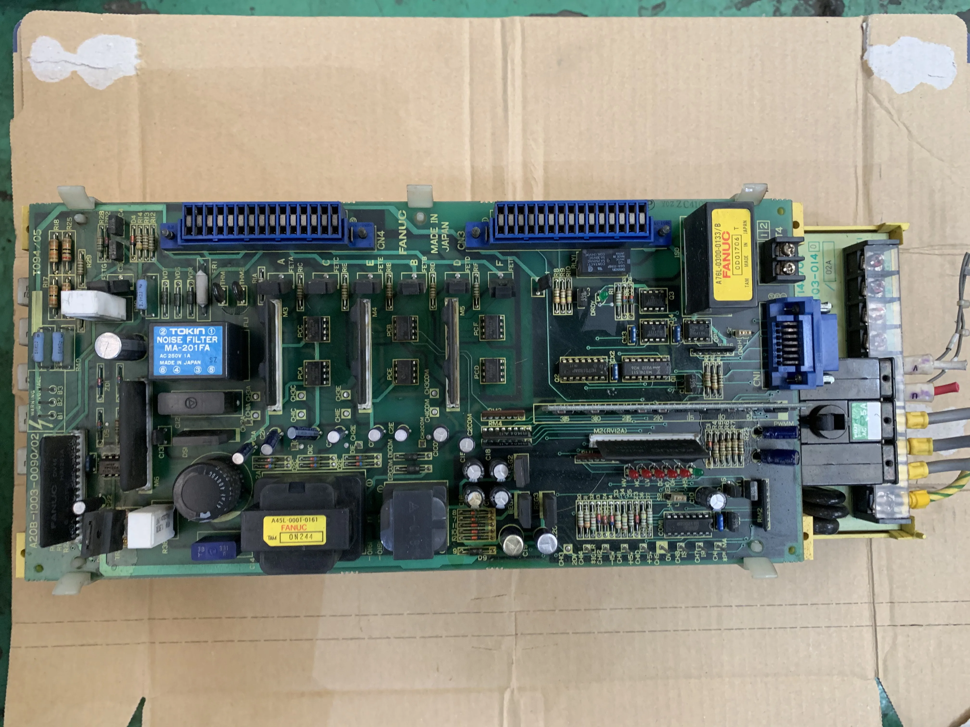 ファナック サーボアンプ A06B-6058-H004 / FANUC Servo Amplifier A06B-6058-H004 TP230027