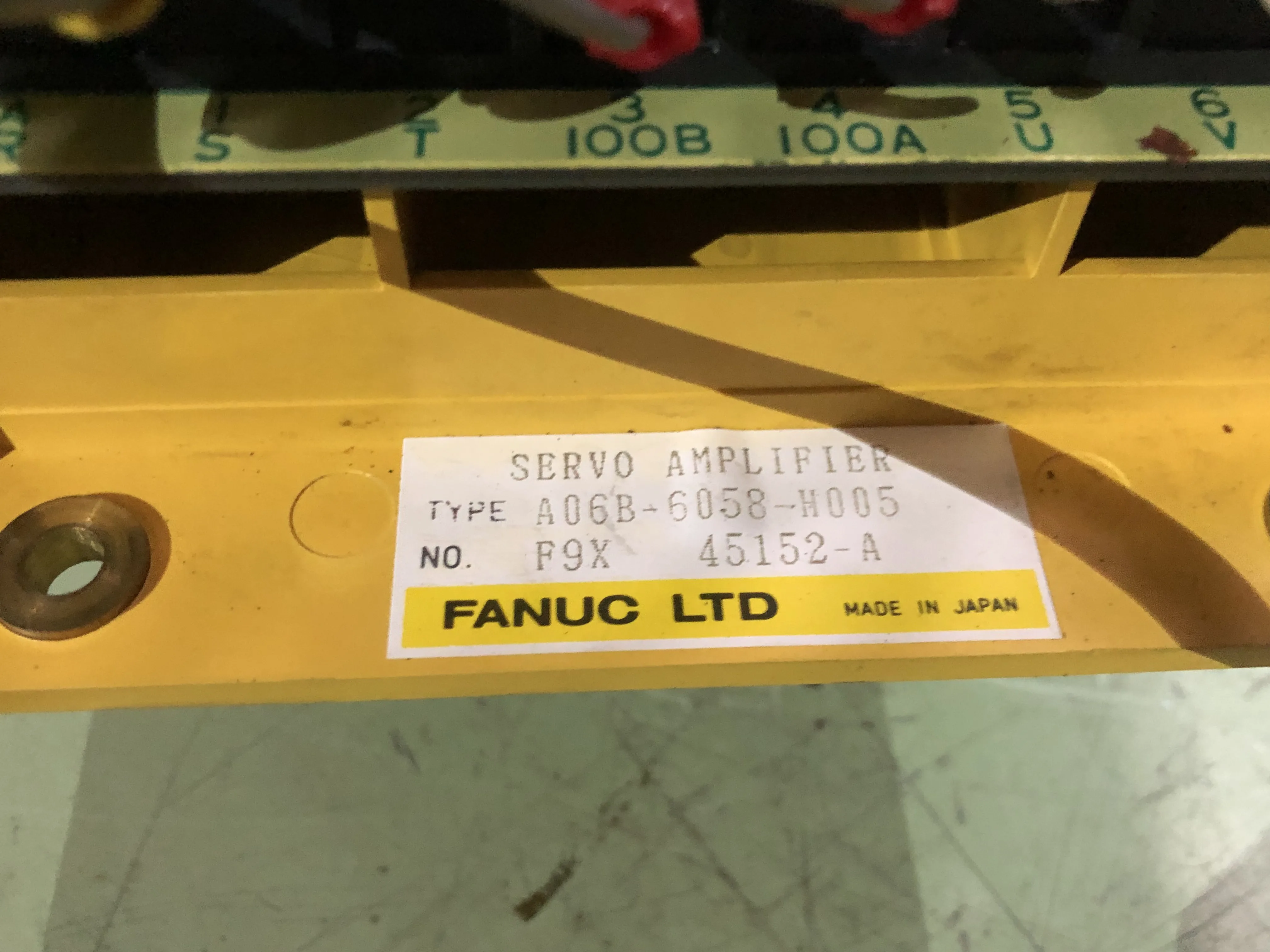 ファナック サーボアンプ A06B-6058-H005 / FANUC Servo Amplifier A06B-6058-H005 TP230038