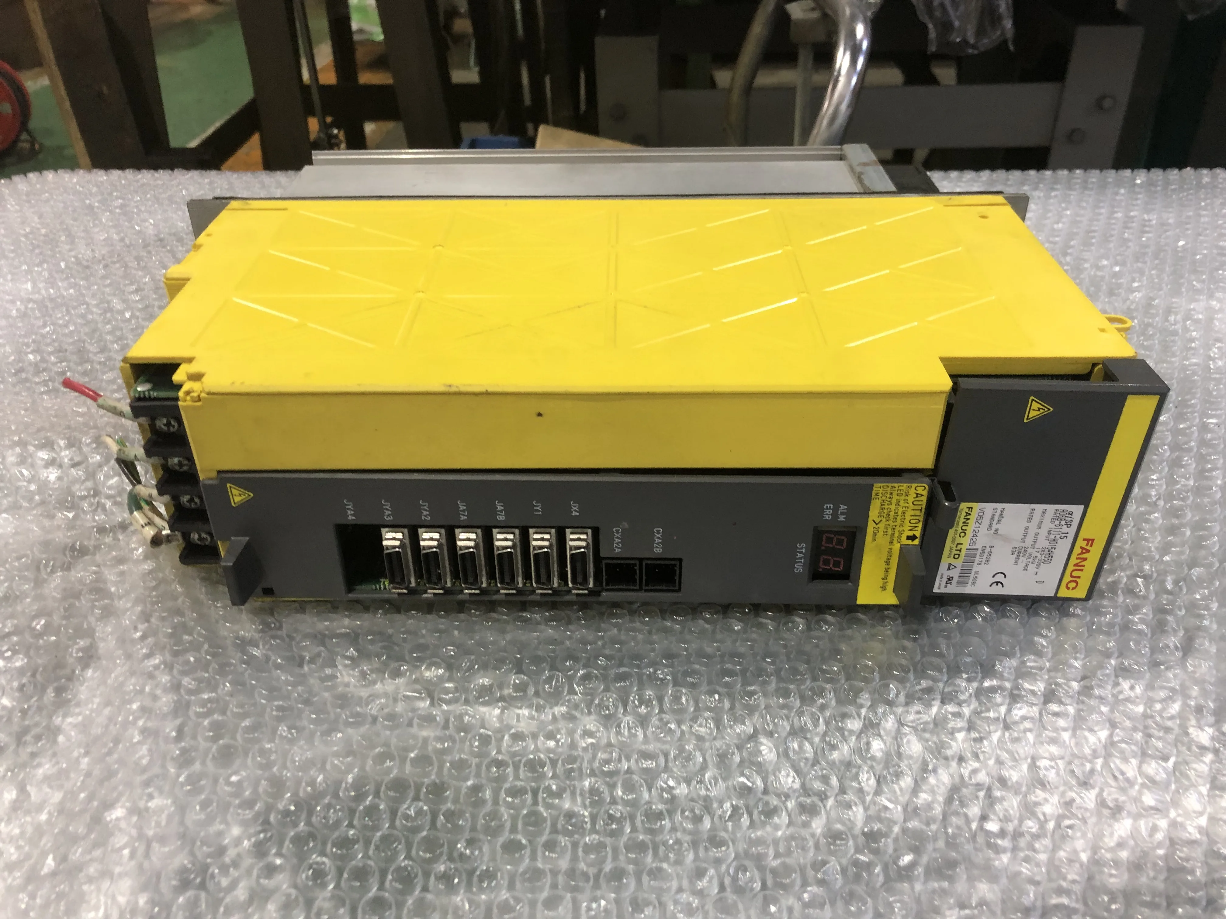 ファナック サーボアンプ A06B-611-H015＃H550 / FANUC Servo Amplifier A06B-611-H015＃H550 TP230061