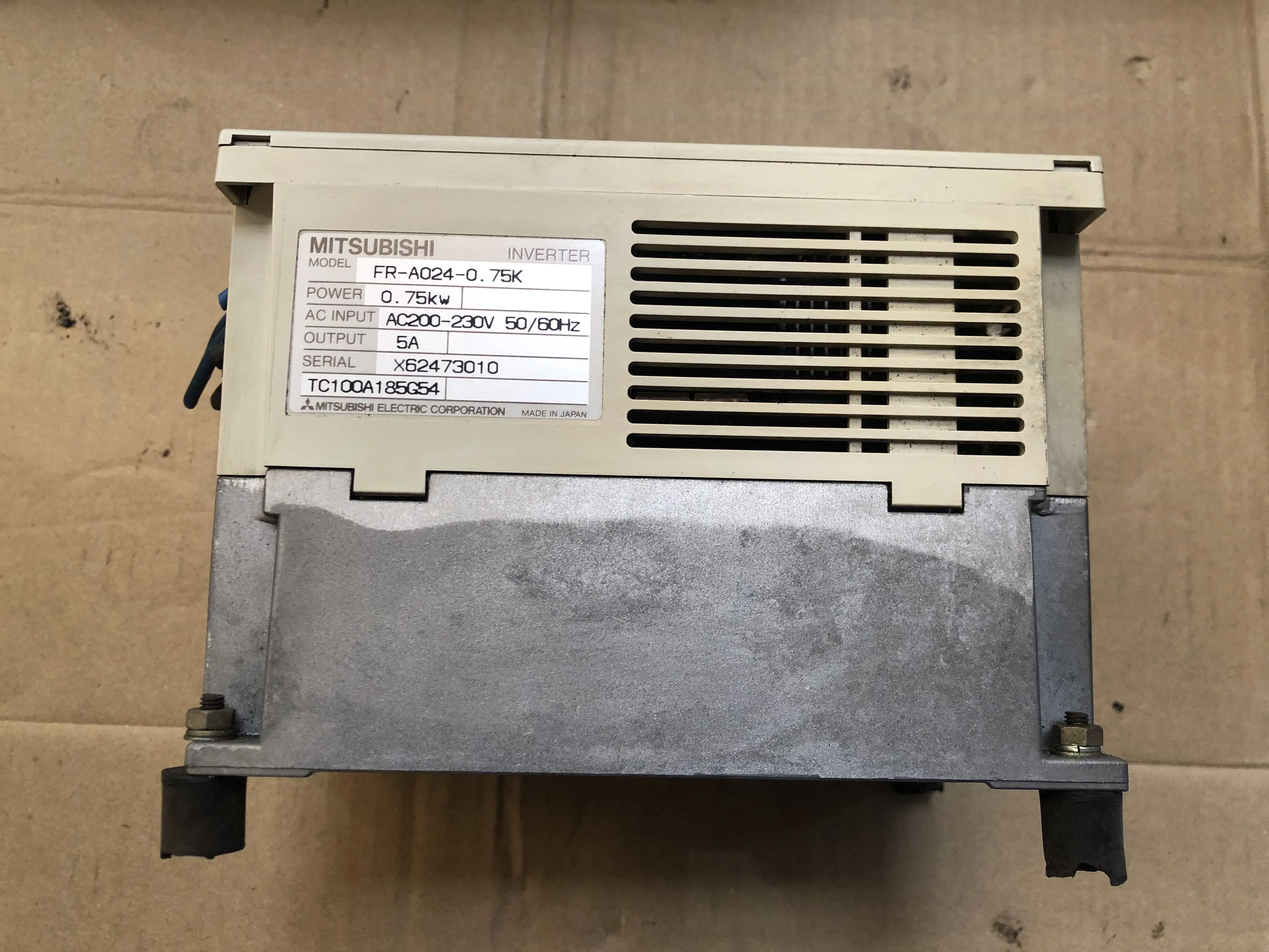 三菱マテリアル インバーター FR-A024-0.75K / MITSUBISHI MATERIALS Inverter FR-A024-0.75K TP230069