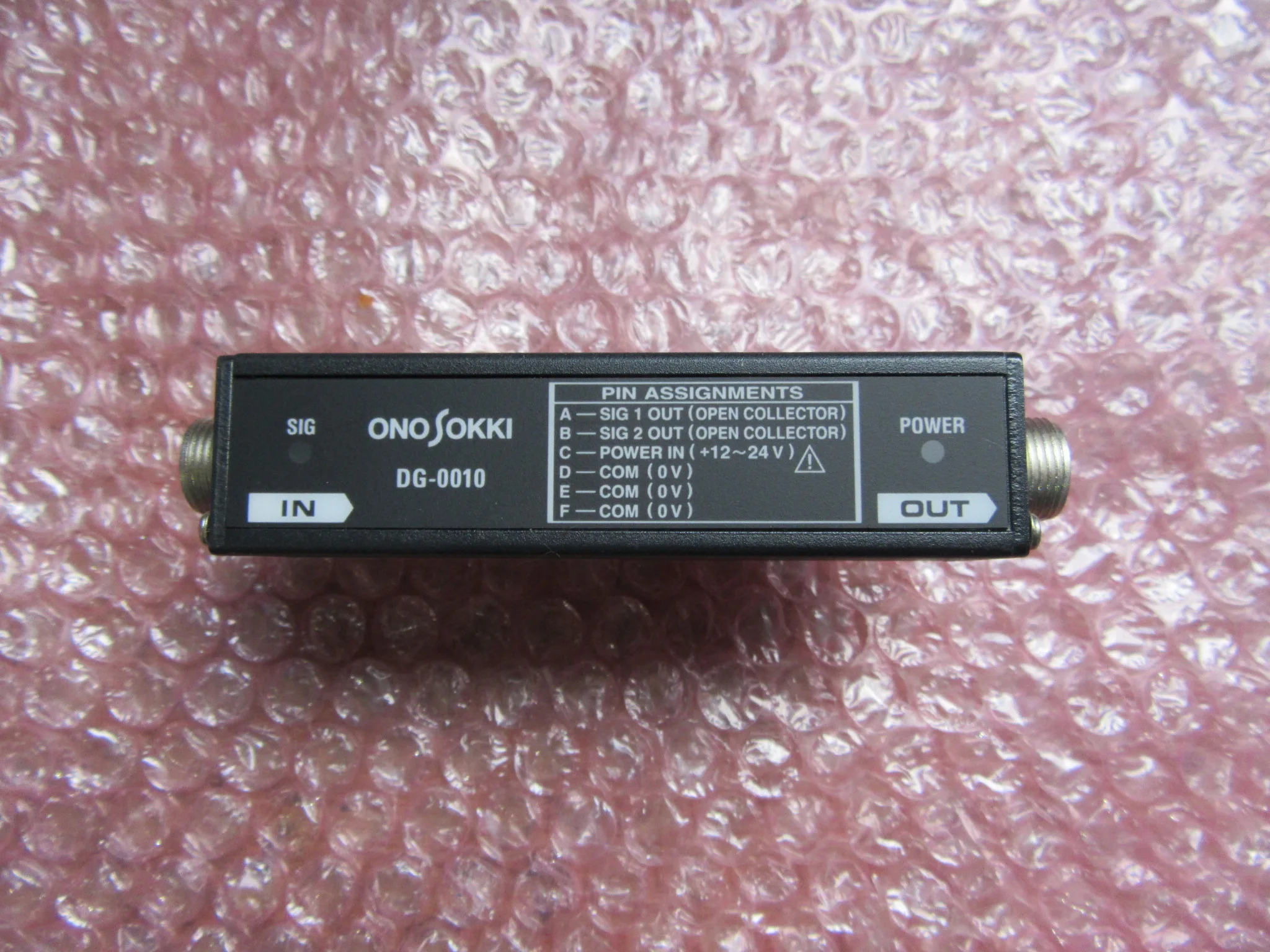 小野測器 ゲージセンサ用 出力信号変換ボックス DG-0010 / ONO SOKKI Signal conversion box for linear gauge sensor DG-0010 TP230078