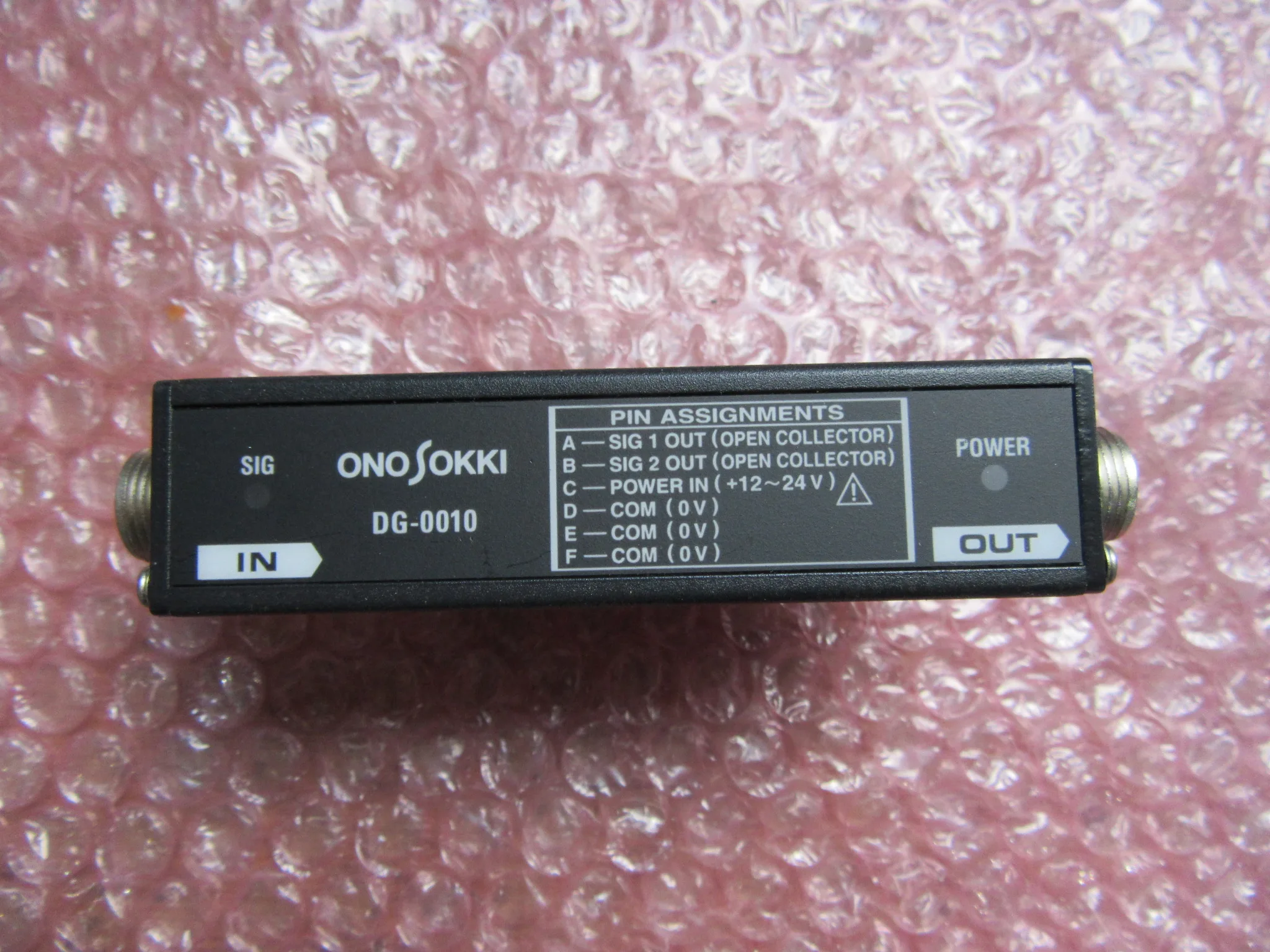 小野測器 ゲージセンサ用 出力信号変換ボックス DG-0010 / ONO SOKKI Signal conversion box for linear gauge sensor DG-0010 TP230079