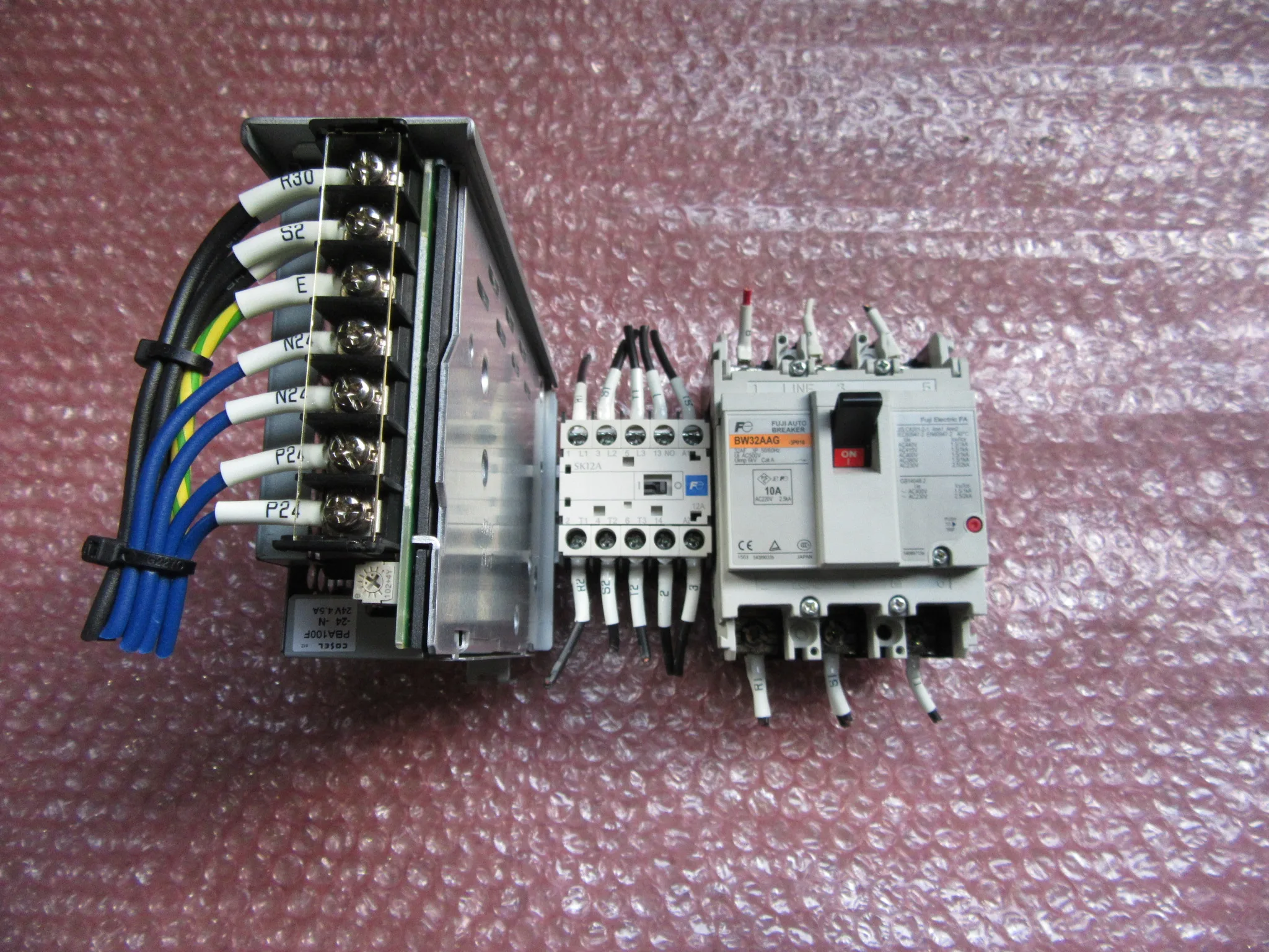 メーカー混在 オートブレーカ 一 (BW32AAG),(SK12A),(PBA100F-24) / MIX Auto Breaker (BW32AAG),(SK12A),(PBA100F-24) TP230186