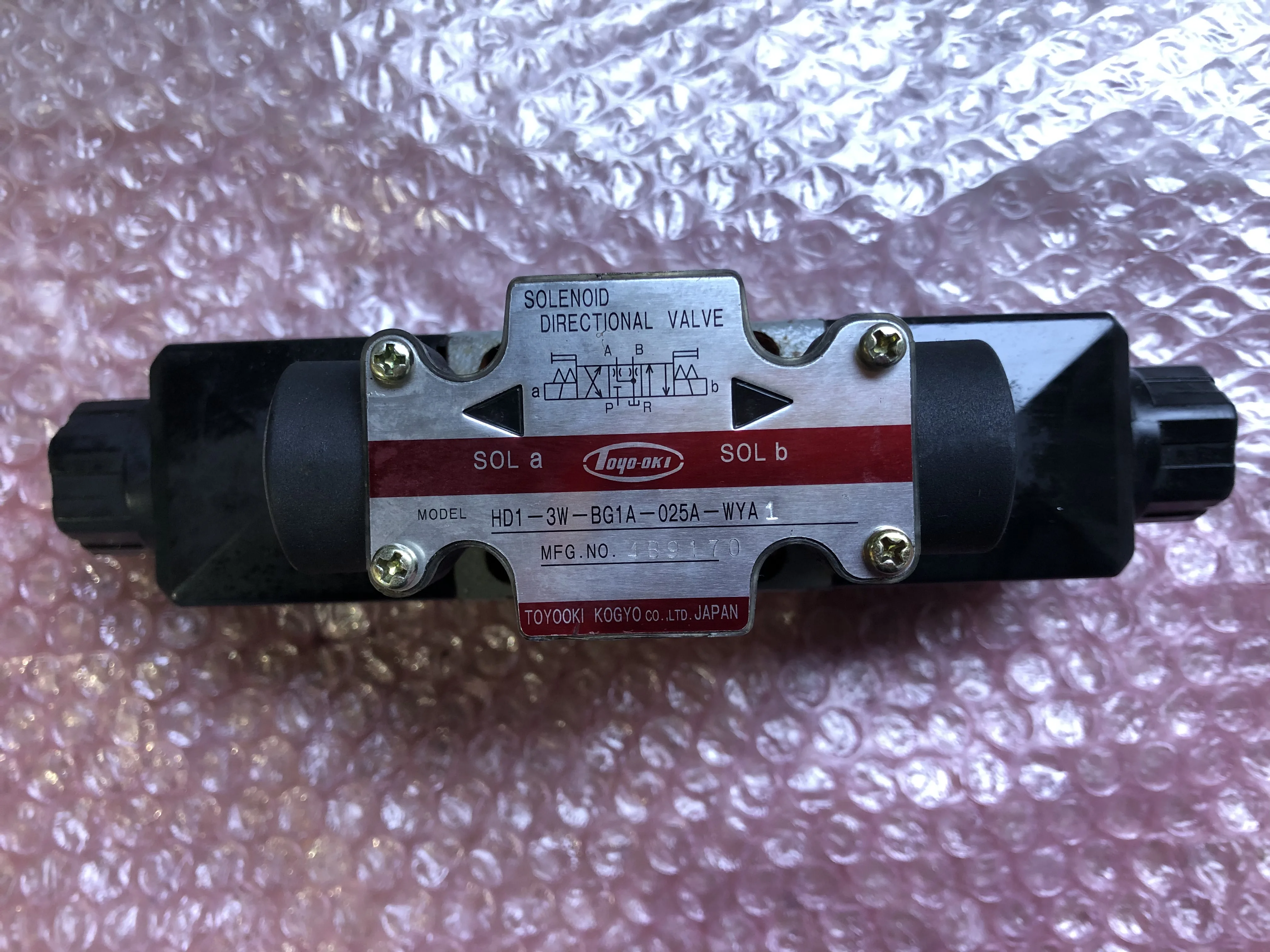 豊興工業 電磁切換弁 HD1-3W-BG1A-025A-WYA / TOYOOKI KOGYO HD1-3W-BG1A-025A-WYA TP250028