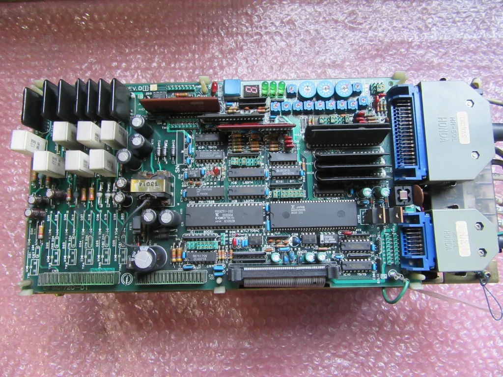 安川電機 サーボパック CACR-SR10SB1AF / YASKAWA ELECTRIC CACR-SR10SB1AF TP250046