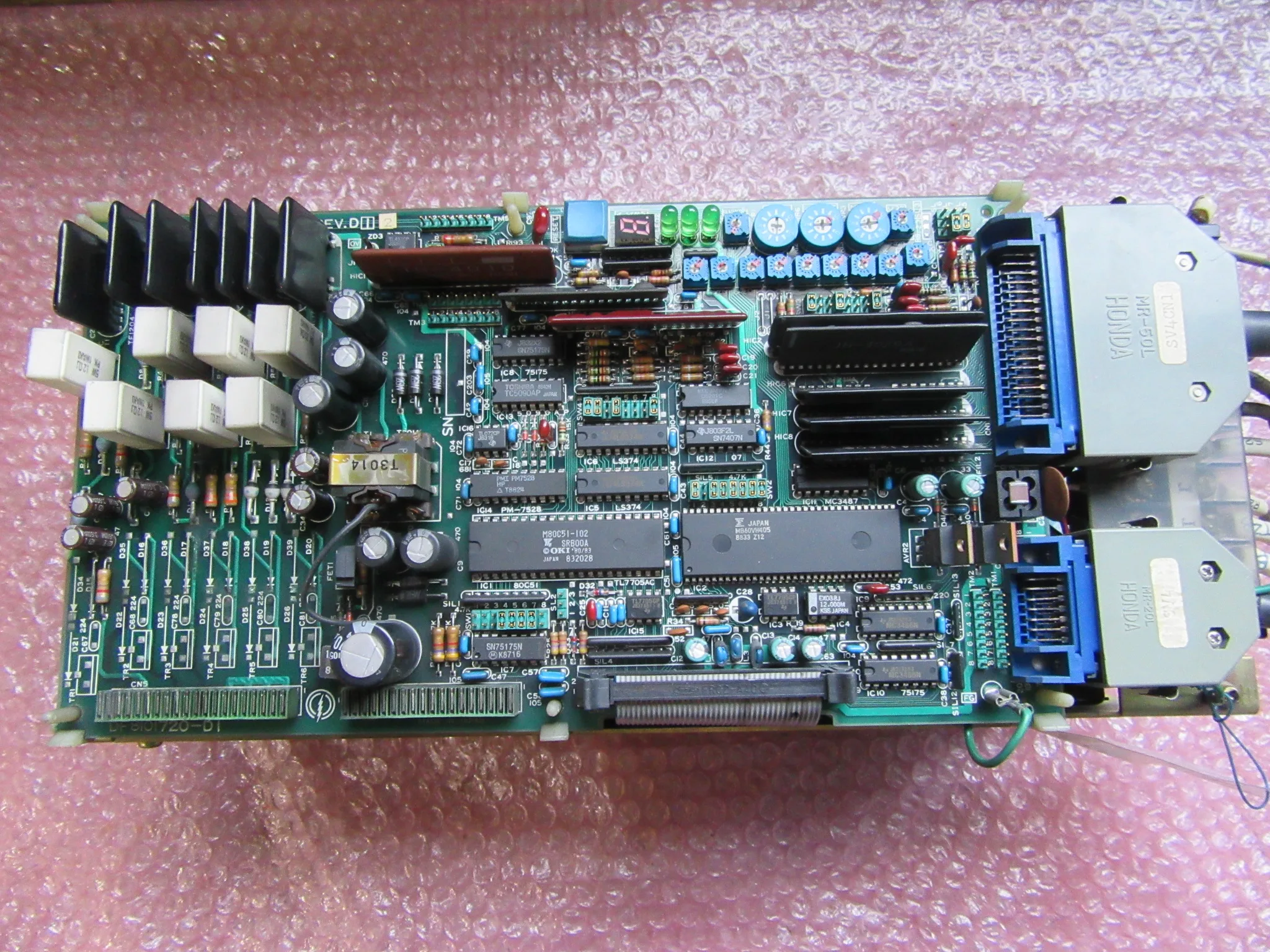 安川電機 サーボパック CACR-SR10SB1AF / YASKAWA ELECTRIC CACR-SR10SB1AF TP250046