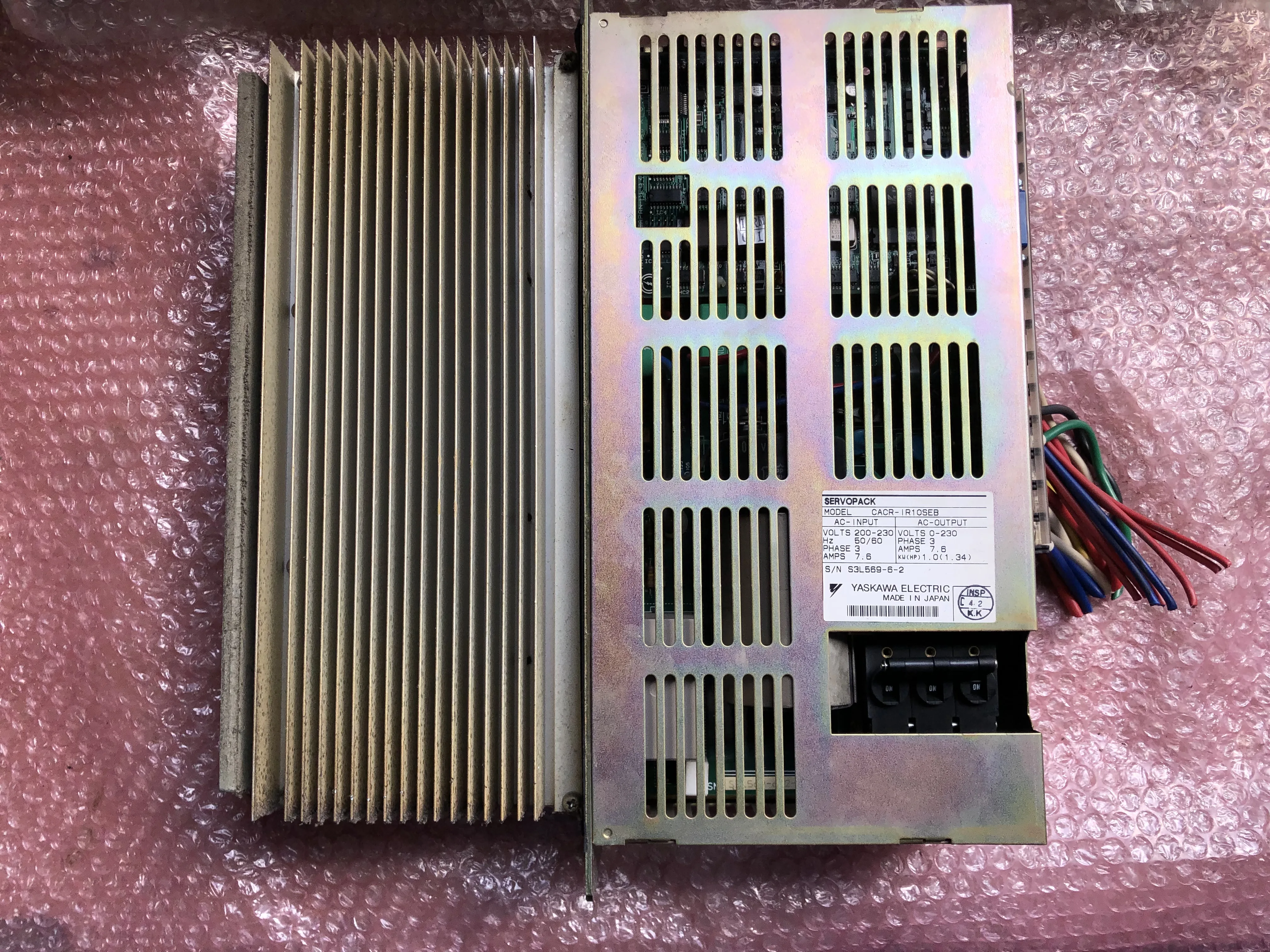 安川電機 サーボパック CACR-IR10SEB / YASKAWA ELECTRIC CACR-IR10SEB TP250055
