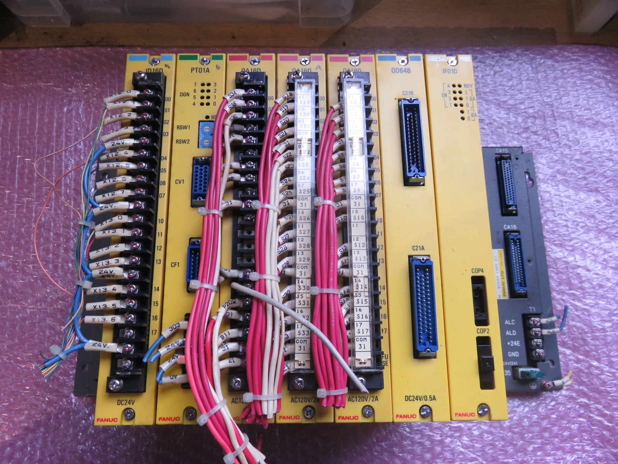 ファナック サーボアンプ A03B-0801-C004 / FANUC A03B-0801-C004 TP250224