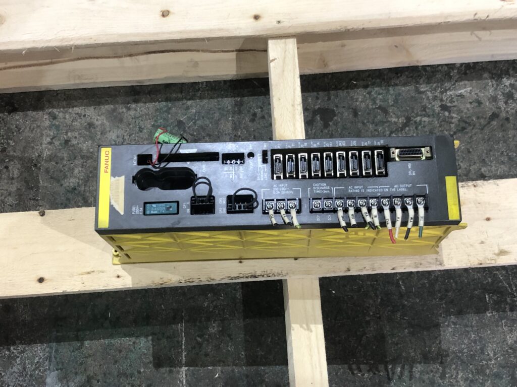 サーボアンプ