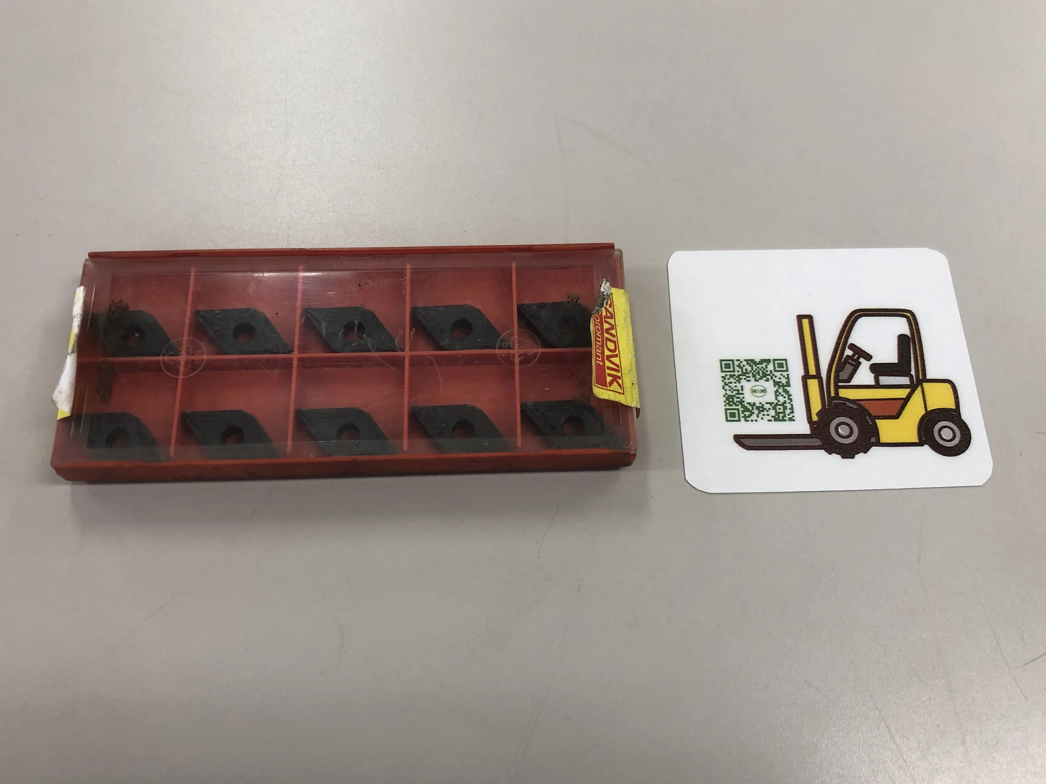SANDVIK/サンドビック チップ DNMG 15 04 04-MF（DNMF 431-MF）4025P25K20 / SANDVIK Insert DNMG 15 04 04-MF（DNMF 431-MF）4025P25K20 TQ210017