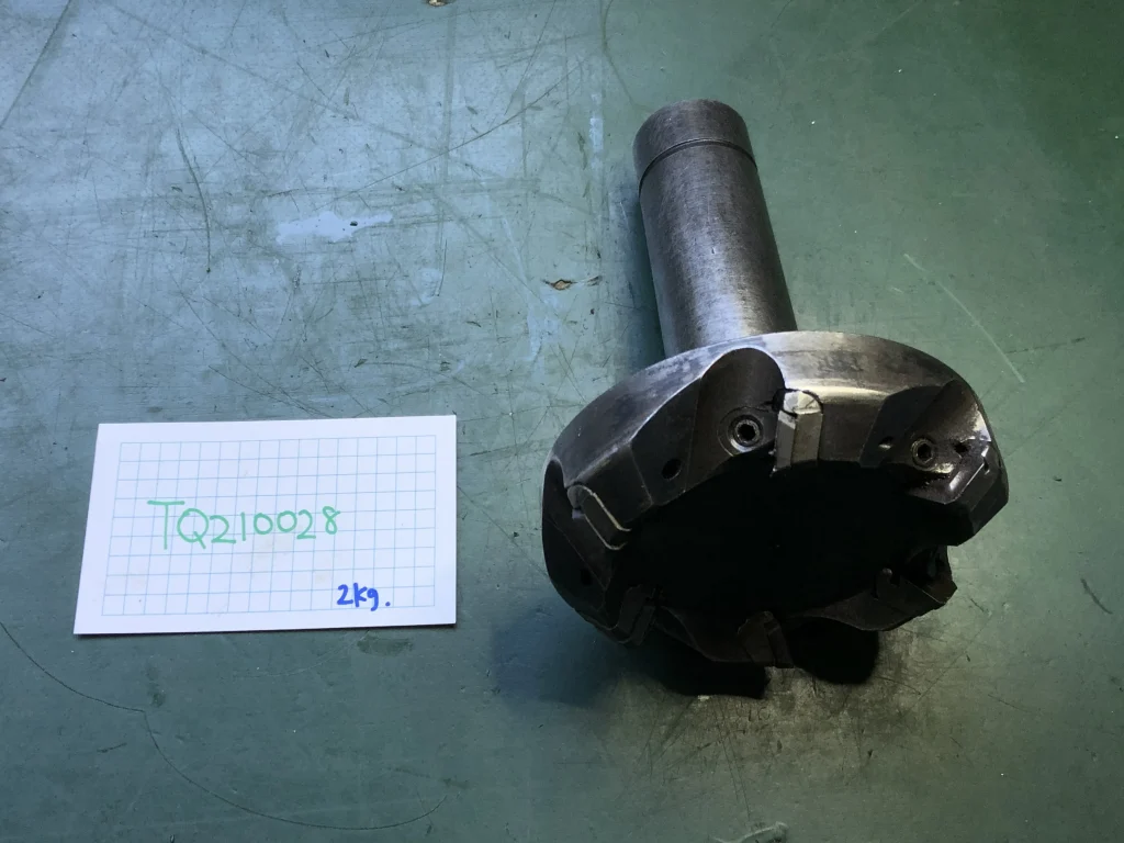 カッター / Indexable Face Mill Cutter 6-Insert TQ210028