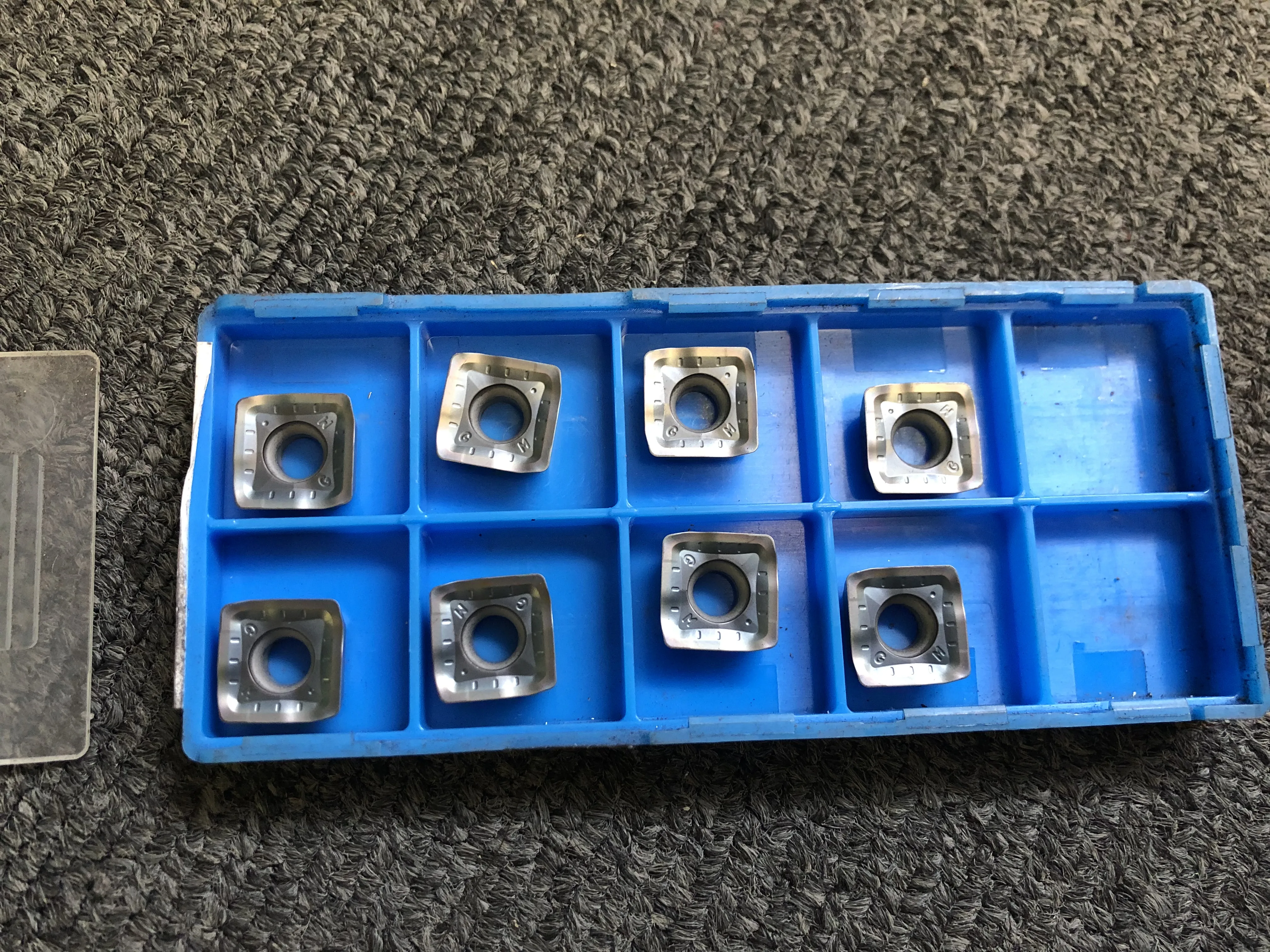 京セラ チップ SCMT110410-GM-I(TLC05715) / KYOCERA Insert SCMT110410-GM-I(TLC05715) TQ210172
