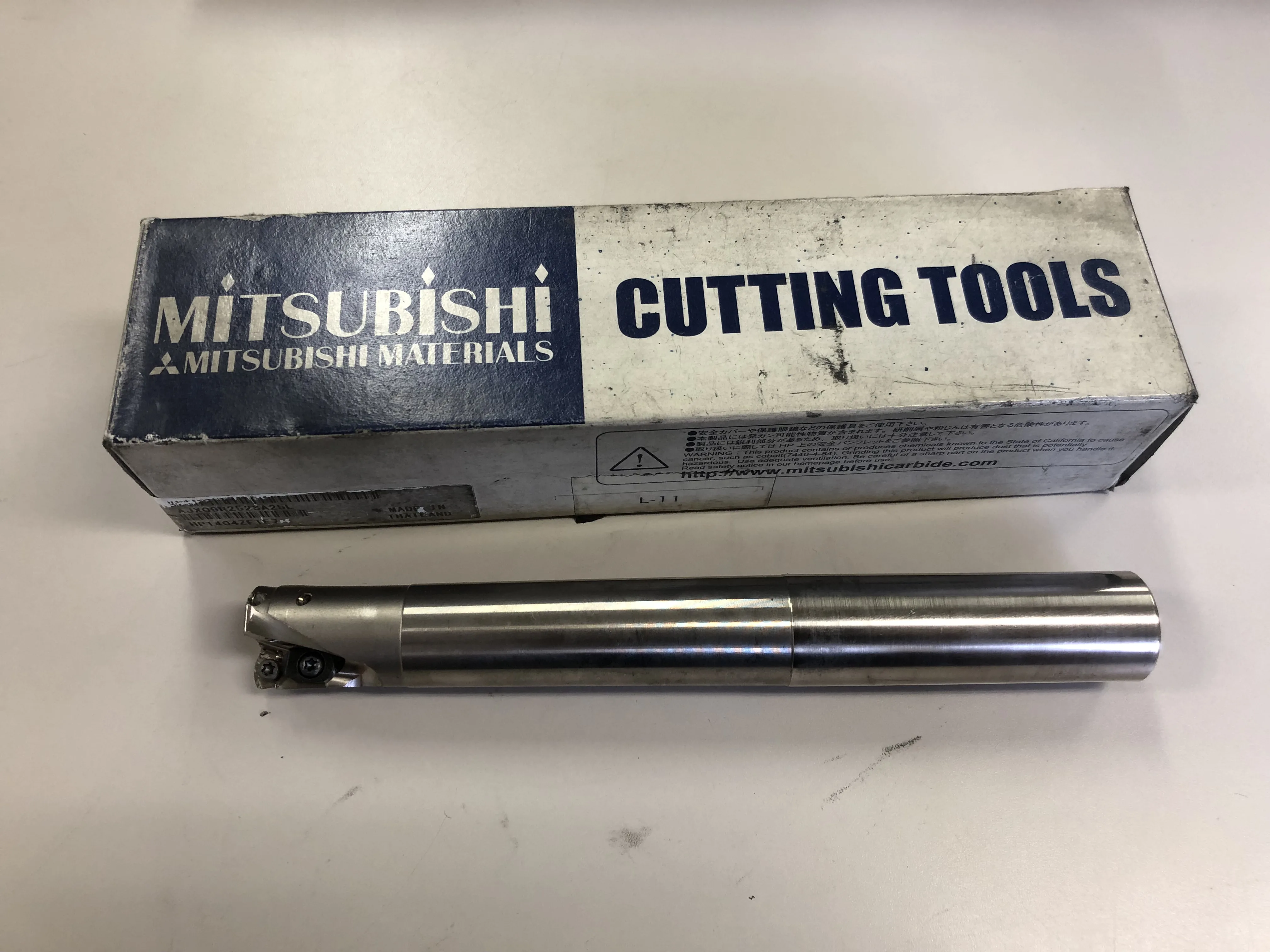 三菱マテリアル エンドミル AJXシリーズ / MITSUBISHI MATERIALS High Feed Radius Cutter AJXシリーズ TQ210289
