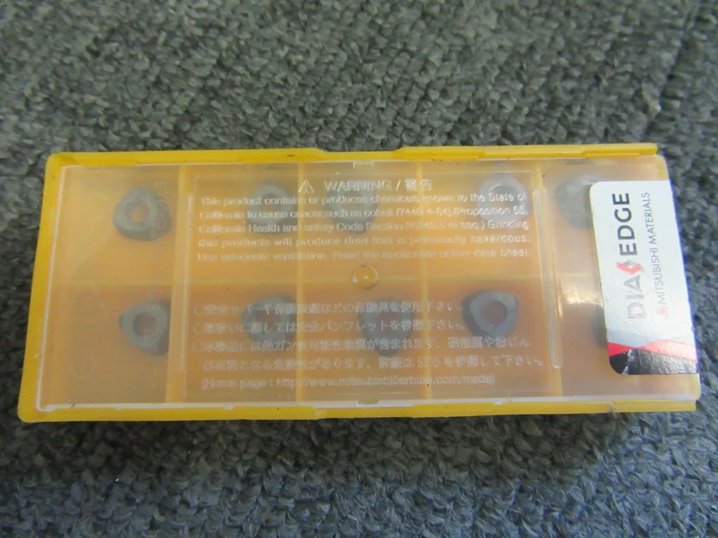 三菱マテリアル チップ VP15TF(JOMW080320ZZSR-FT) / MITSUBISHI MATERIALS Insert VP15TF(JOMW080320ZZSR-FT) TQ220068