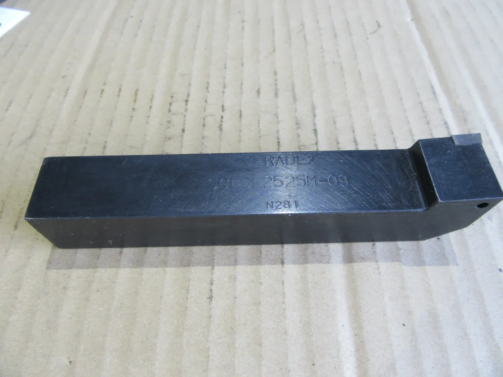 京セラ バイト SCLCL2525M-09 / KYOCERA Turning Tool SCLCL2525M-09 TQ220081