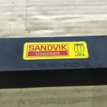 SANDVIK/サンドビック バイトホルダー L166.4FG-2525-16 / SANDVIK Turning Tool L166.4FG-2525-16 TQ220103