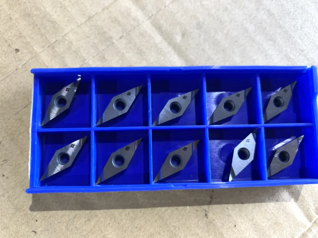 住友電工ハードメタル チップ VBGT110302L-FY T1000A / SUMITOMO ELECTRIC HARDMETAL Insert VBGT110302L-FY T1000A TQ220125