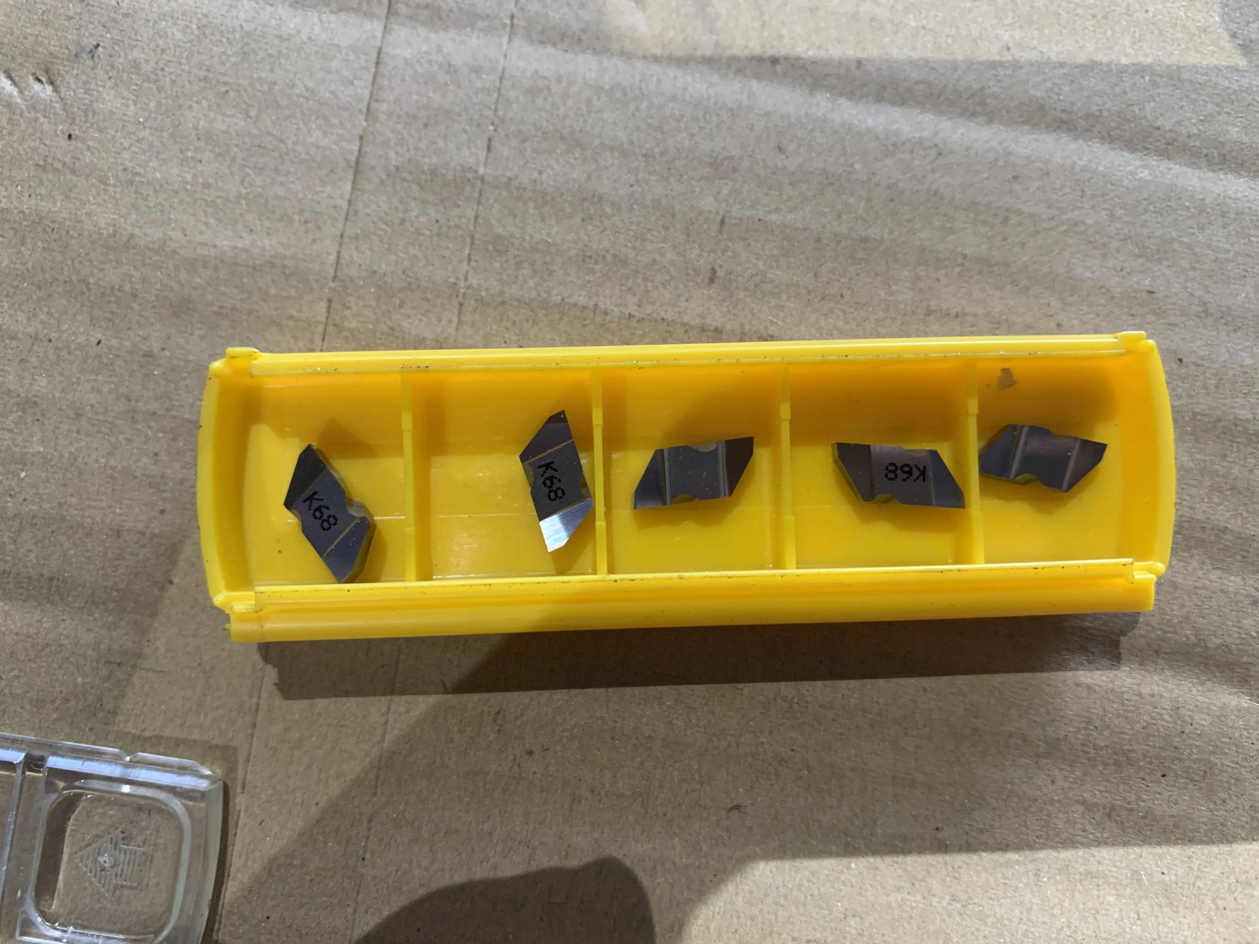 KENNAMETAL/ケナメタル チップ NG230R-K68 / KENNAMETAL Insert NG230R-K68 TQ220133