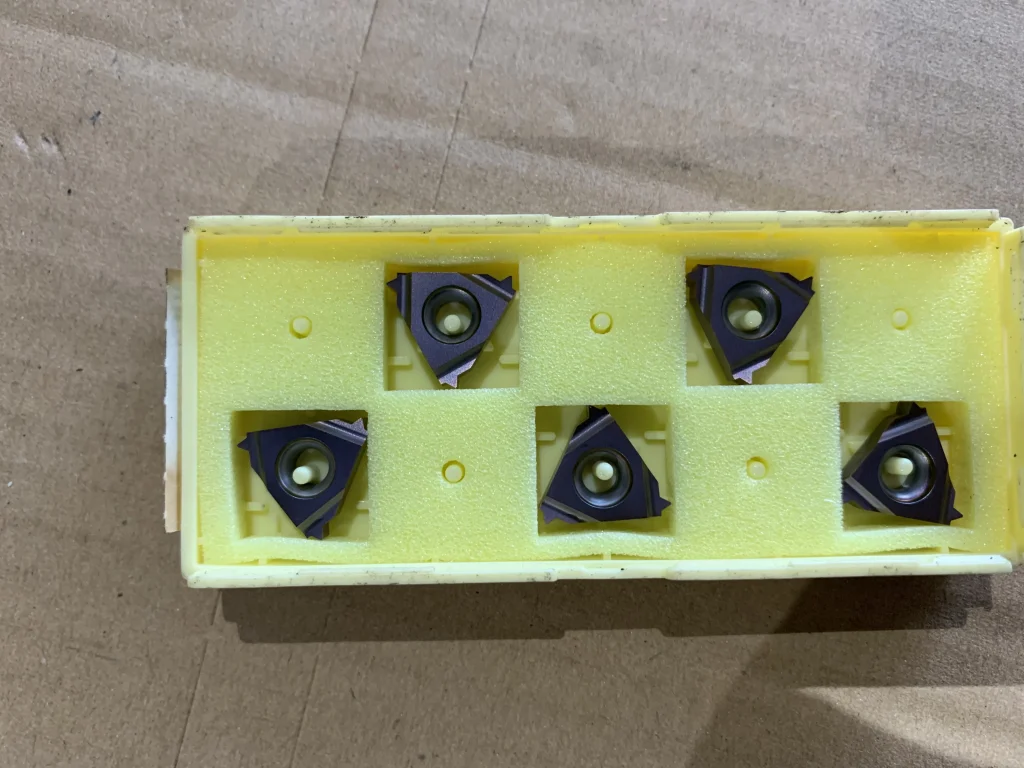三菱マテリアル チップ MMT16IR200ISO VP15TF / MITSUBISHI MATERIALS Insert MMT16IR200ISO VP15TF TQ220134
