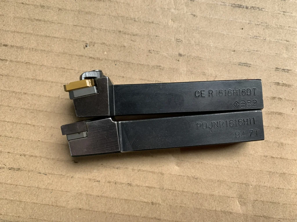 タンガロイ/東芝タンガロイ 外径用ホルダー CER 1616H16DT + PDJNR 1616H11 / TUNGALOY External Turning Tool Holder CER 1616H16DT + PDJNR 1616H11 TQ220191
