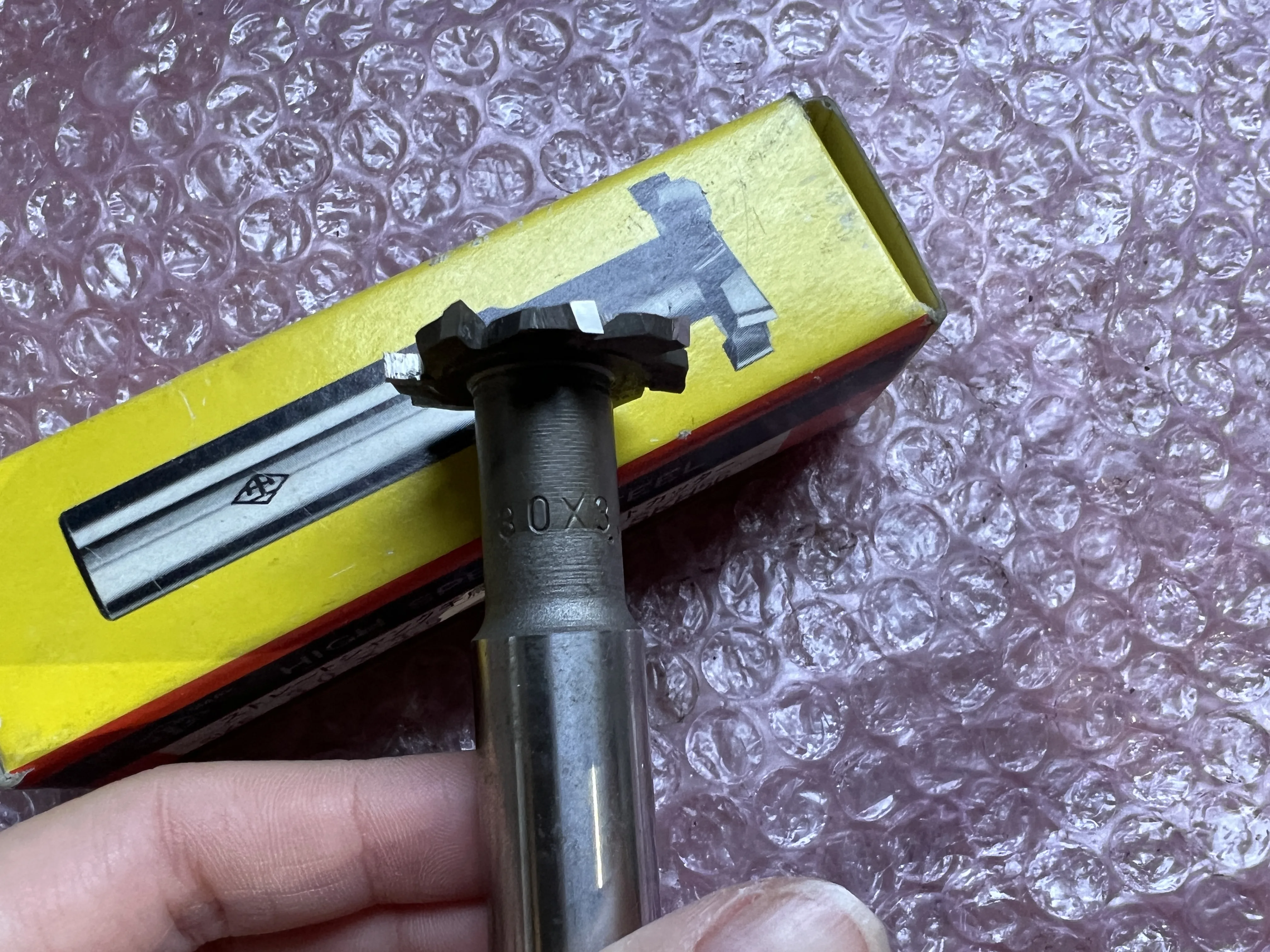大洋ツール 千鳥刃Tスロットカッター 30x3.5 SHK56 / TAIYO TOOL Staggered ToothT-Slot Cutter 30x3.5 SHK56 TQ230037