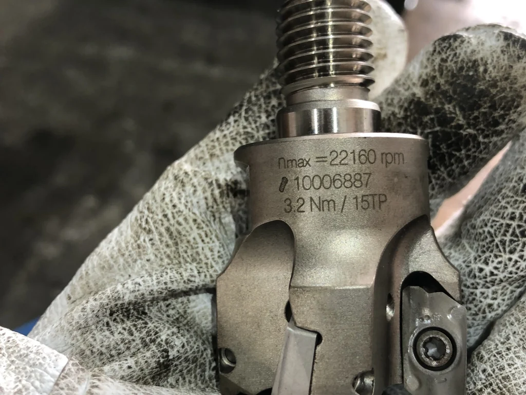 CERATIZIT/セラティジット ねじ込み式エンドミルカッター G211.40.R.04-15 / CERATIZIT Screw-In Milling Cutter G211.40.R.04-15 TQ230068