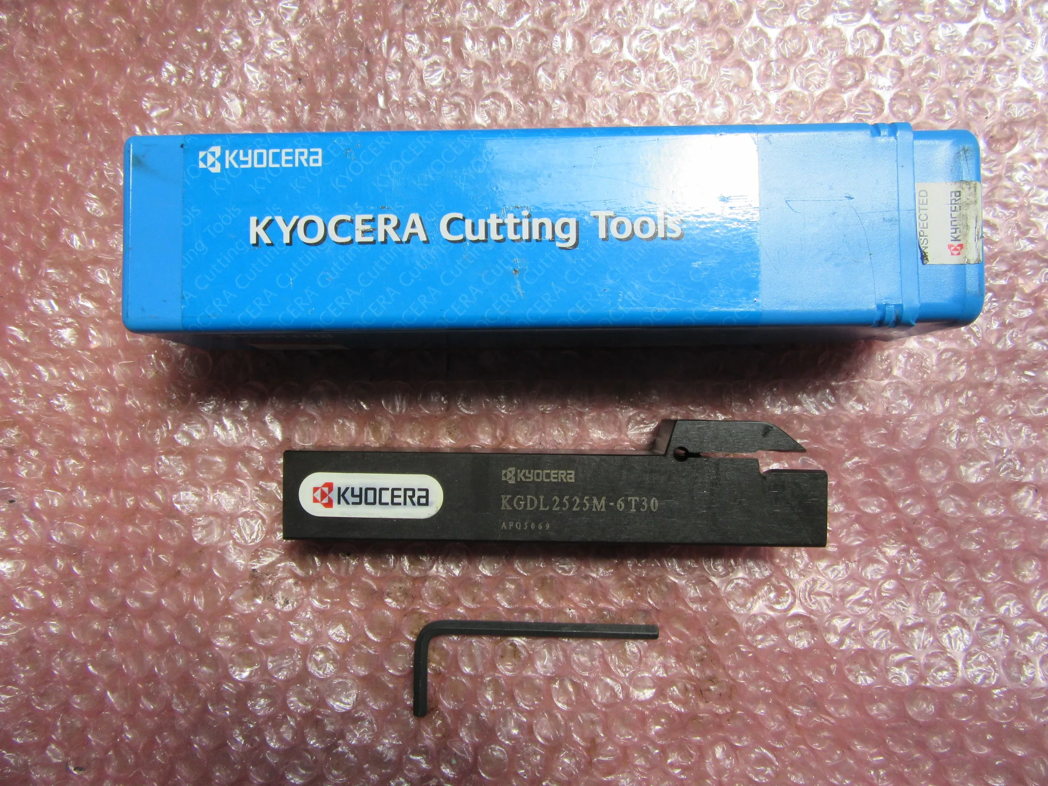 京セラ バイト KGDL2525M-6T30 / KYOCERA Turning Tool KGDL2525M-6T30 TQ230078