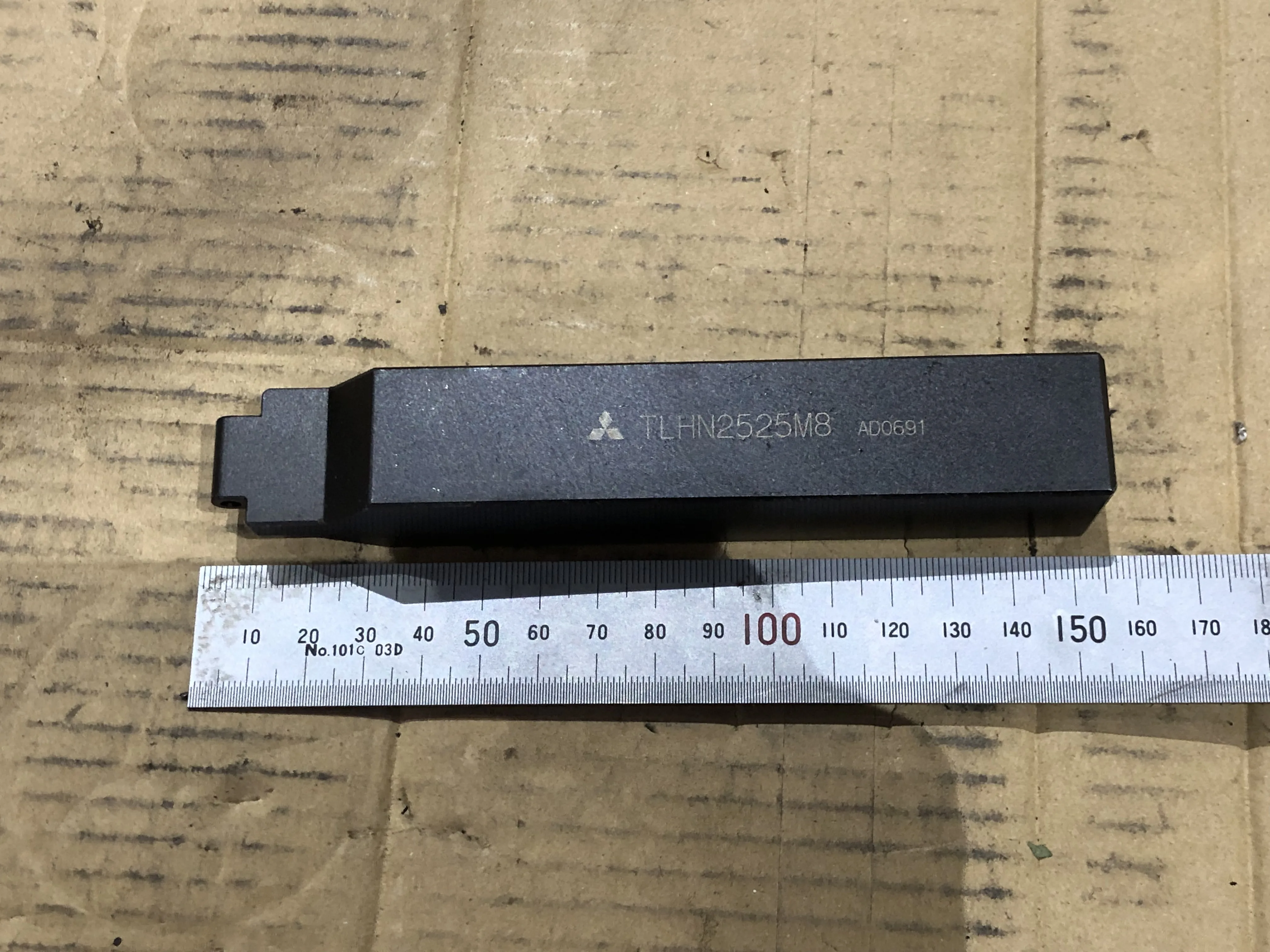 メーカー混在 ホルダー2本 TLHN2525M8+KGAL2525M-4 / MIX Turning Tool Holder 2pcs TLHN2525M8+KGAL2525M-4 TQ230096