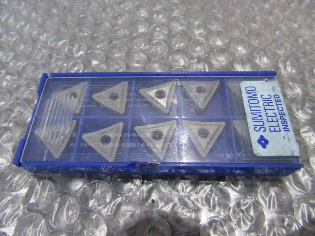 住友電工ハードメタル チップ TNMG332EUP G10E TNMG160408N-UP / SUMITOMO ELECTRIC HARDMETAL Insert TNMG332EUP G10E TNMG160408N-UP TQ230121